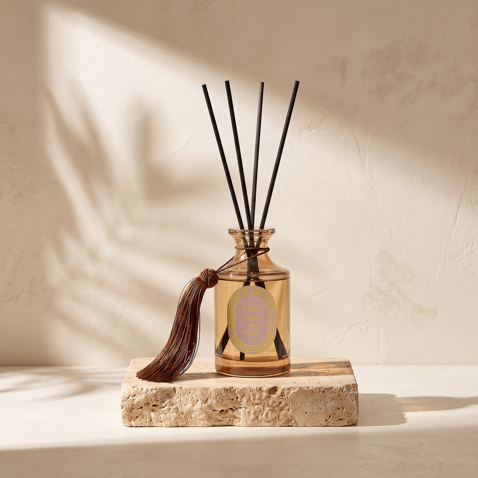 Scent.d London Elegant Aura Reed Diffuser - 250 ml-household-homefragrance-reeddiffusers-image-1