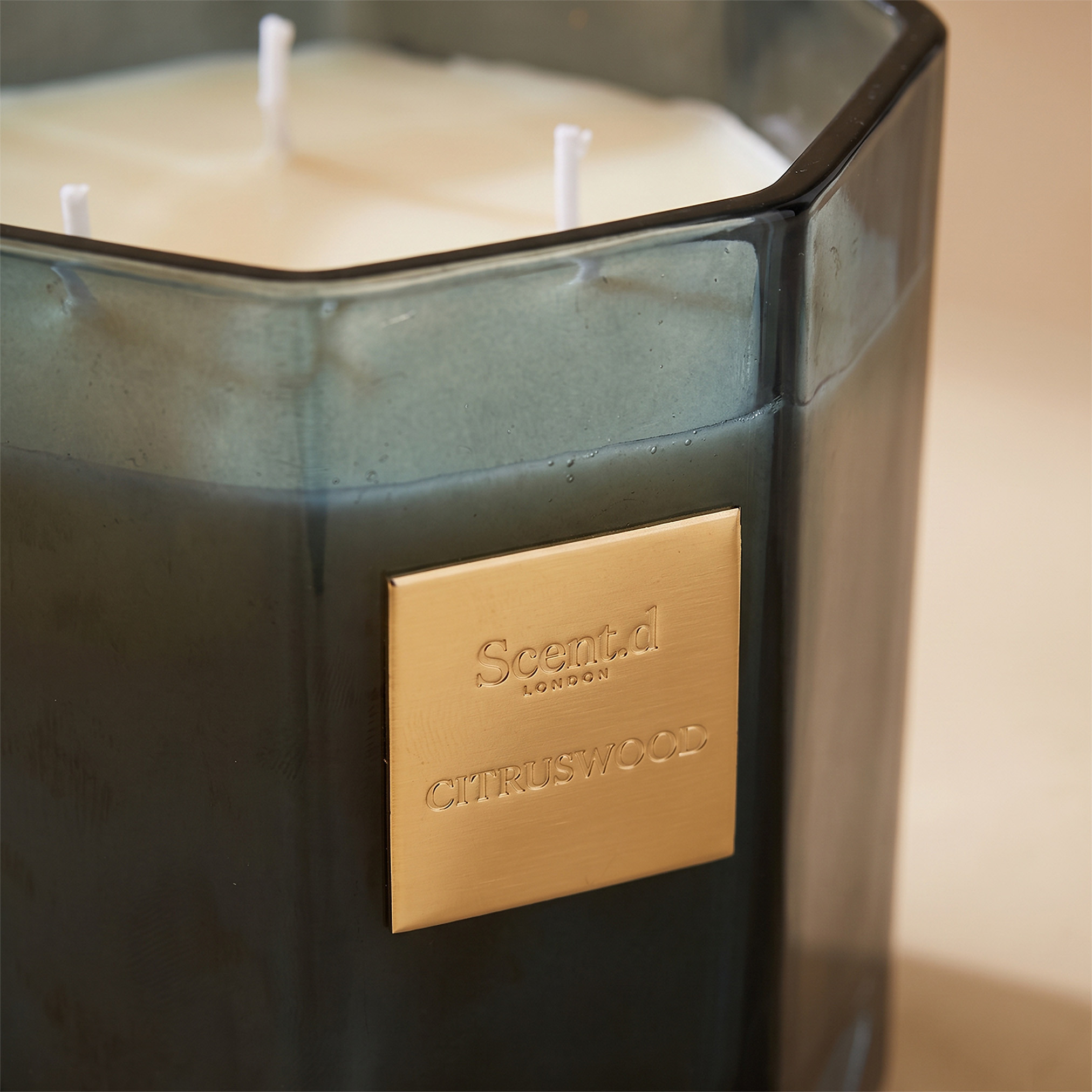 Scent.d London Citruswood Scented Jar Candle - 600 gms-household-homefragrance-candles-image-5