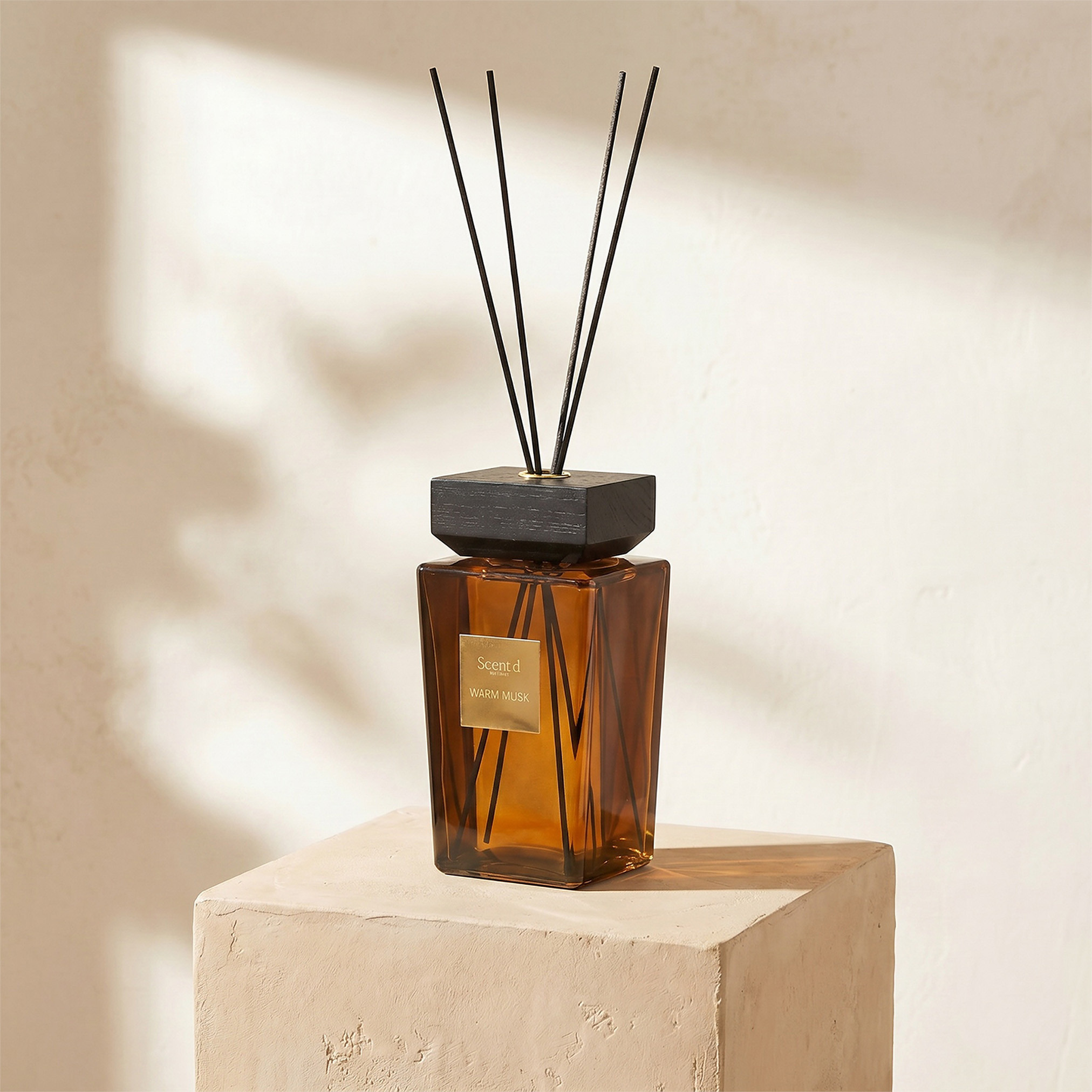 موزع عطور بالأعواد ميزون وورم مسك من سينت.دي لندن - 1 لتر-household-homefragrance-reeddiffusers-image-3