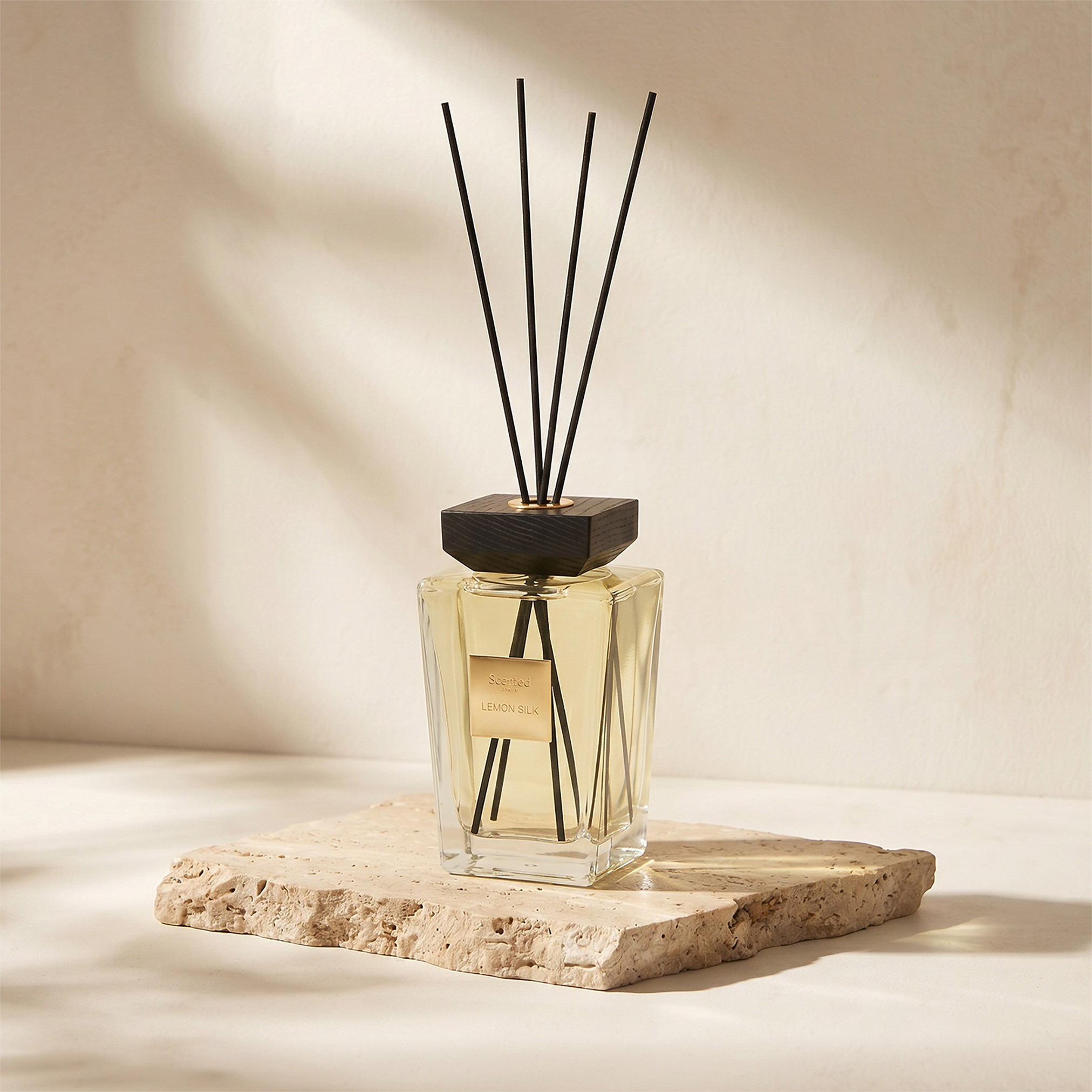 Scent.d London Maison Lemon Silk Reed Diffuser - 500 ml-household-homefragrance-reeddiffusers-image-3