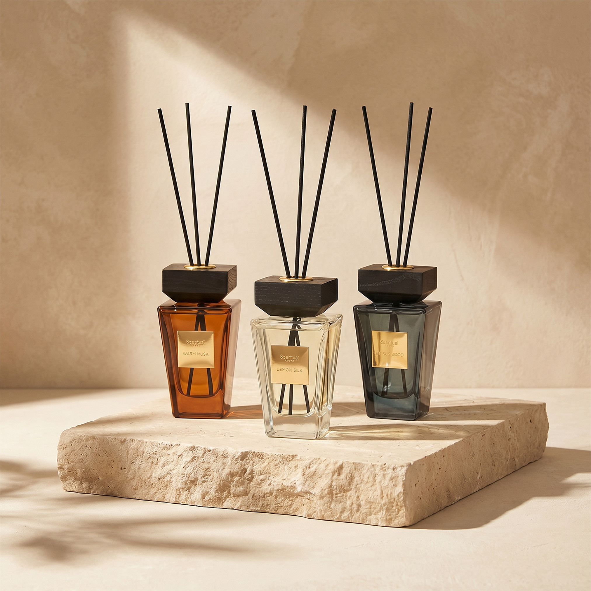 طقم هدايا موزع عطور بالأعواد ميزون من 3 قطع من سينت.دي لندن - 120 مل-household-homefragrance-fragrancegiftset-image-1