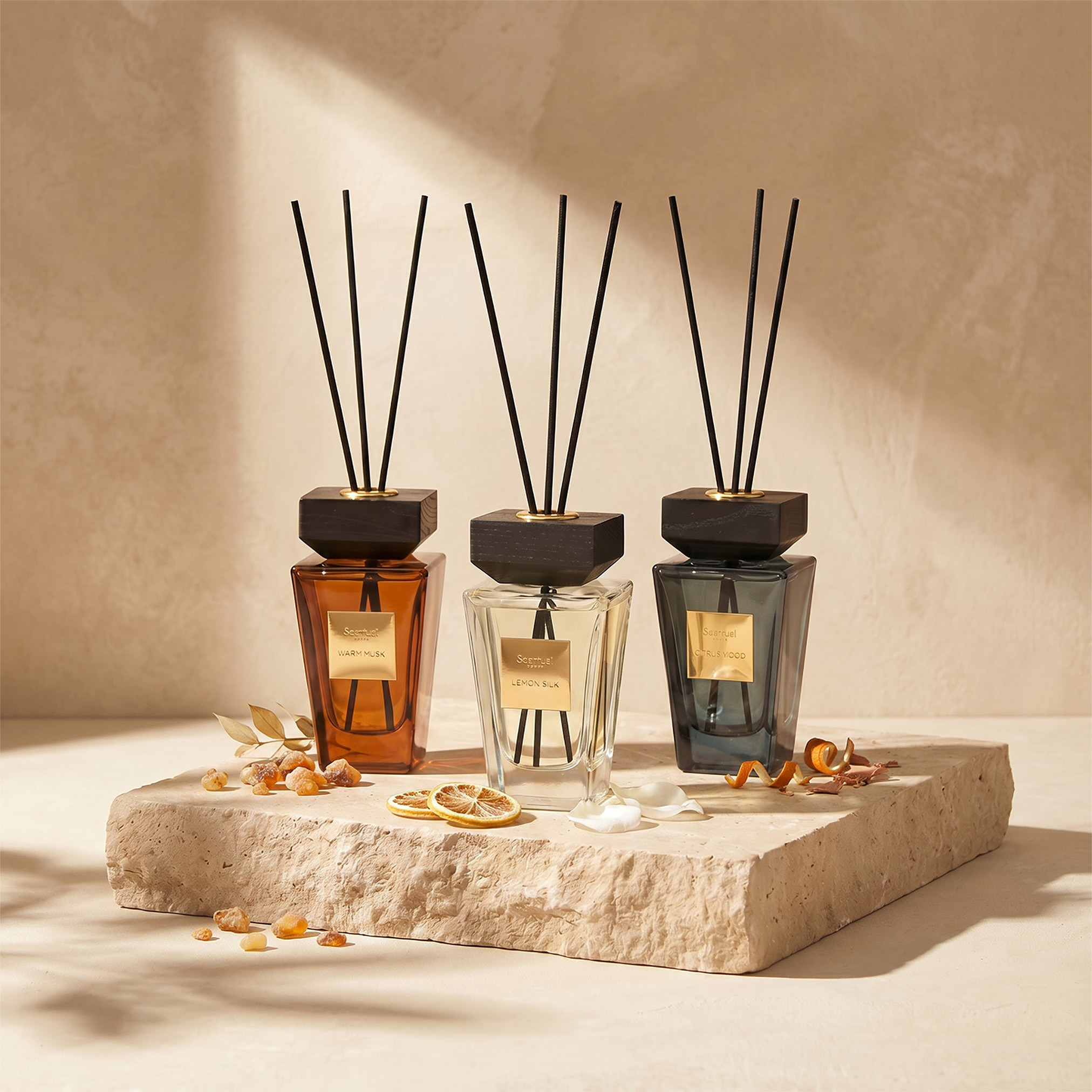 طقم هدايا موزع عطور بالأعواد ميزون من 3 قطع من سينت.دي لندن - 120 مل-household-homefragrance-fragrancegiftset-image-2