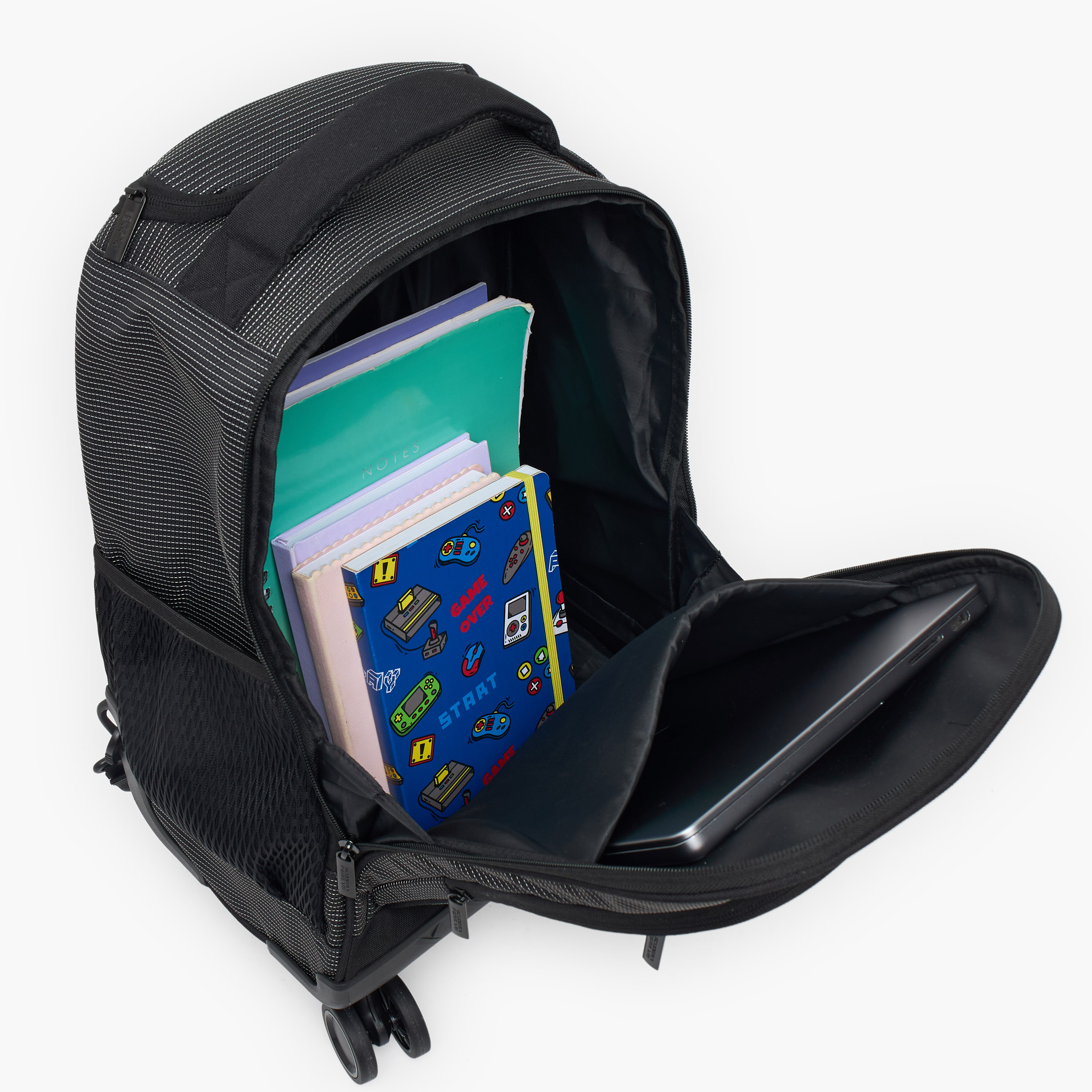 شنطة ترولي بشعار فيراري بارز الملمس للأولاد 8-12 سنة مع عجلات متينة - 18 بوصة-school-bagsandbackpacks-trolleybags-image-6