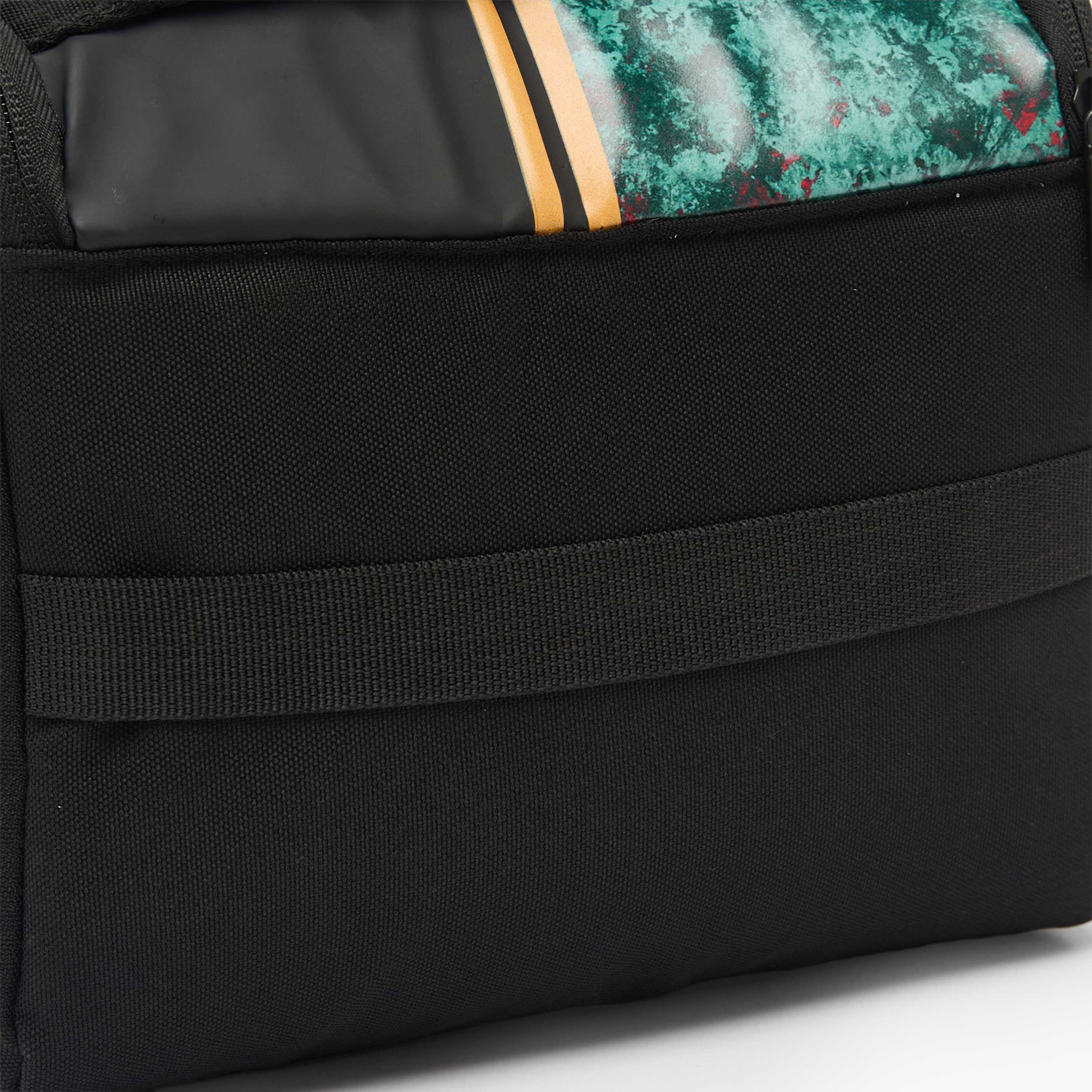 شنطة غداء كريستيانو رونالدو للأولاد 8-13 سنة عازلة للحرارة من سيليبريتي آيكونز-school-lunchessentials-lunchbags-image-6