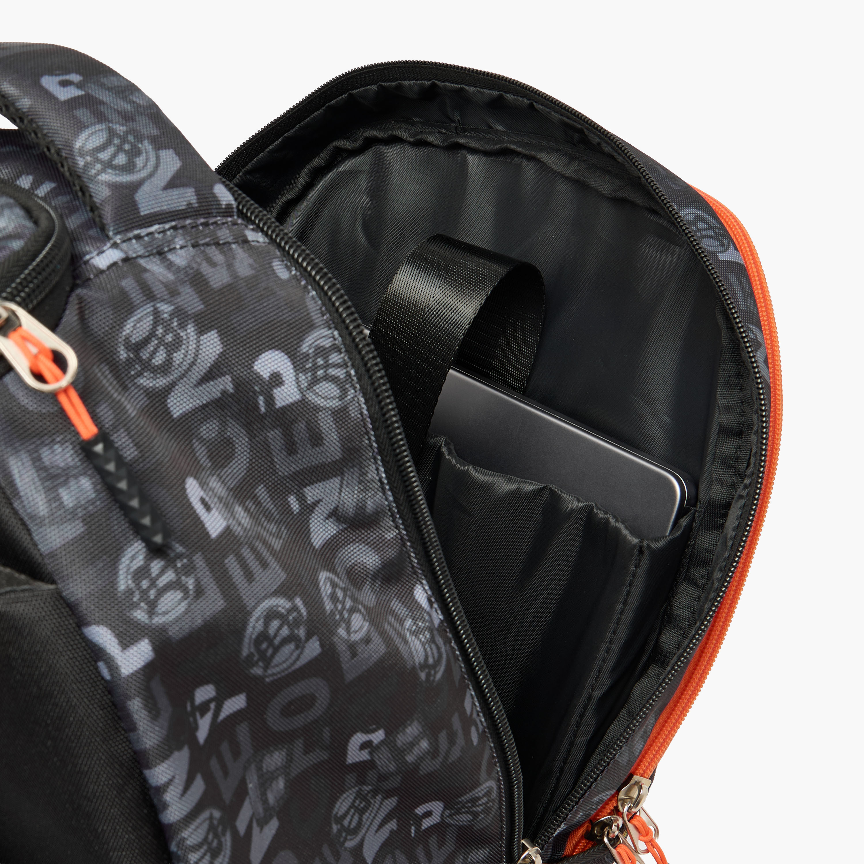 شنطة ترولي بطبعات وبعجلات متينة للأولاد 8- 12 سنة من توي أنيميشن - 18 بوصة-school-bagsandbackpacks-trolleybags-image-6
