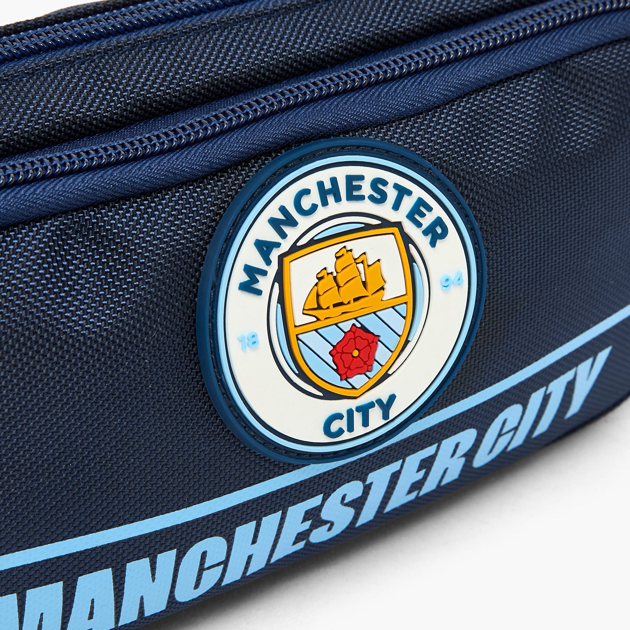 مقلمة بطبعة شعار مانشستر سيتي بقسمين من هوليوود ماجيك-school-stationery-pencilcases-image-7