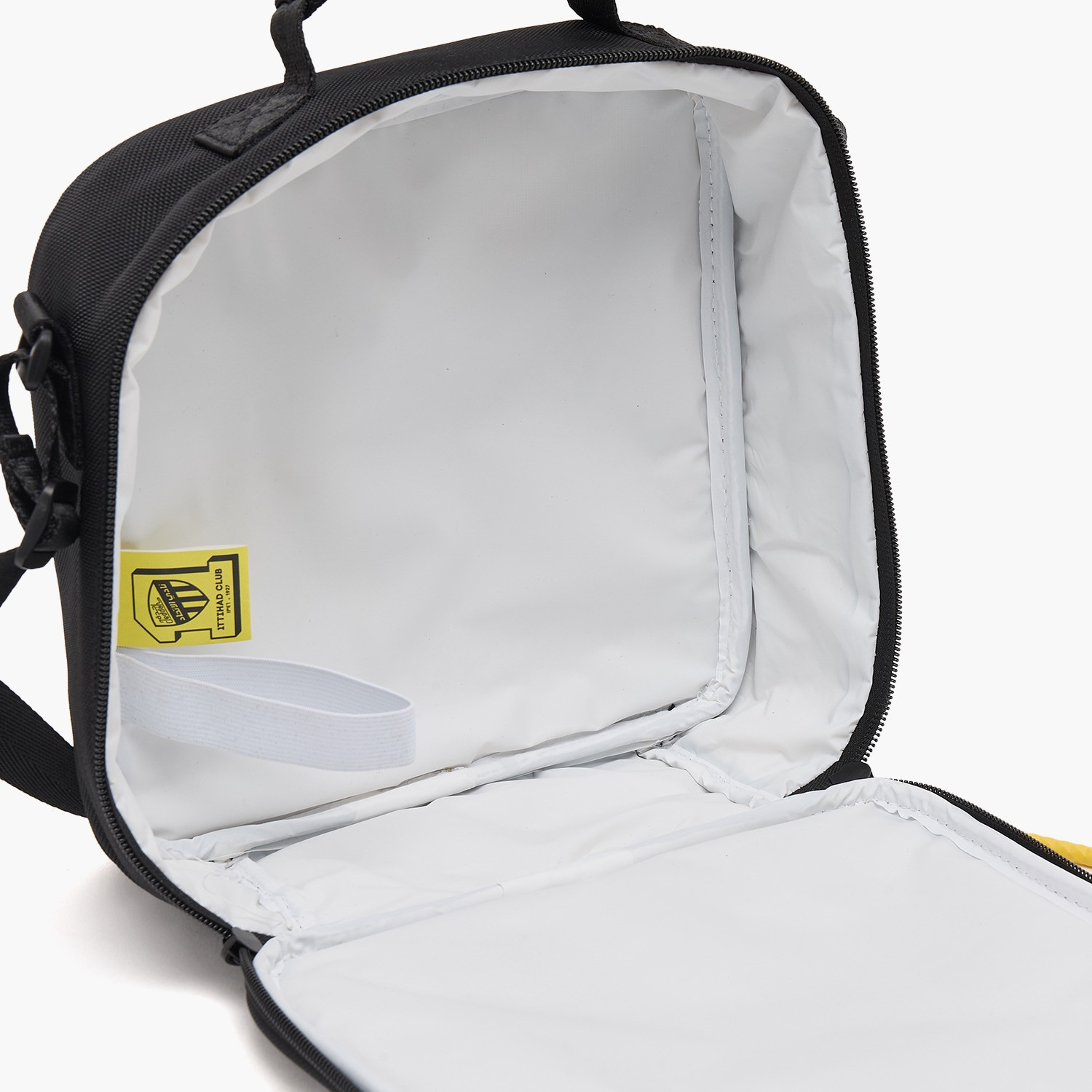 Hollywood Magic Al Ittihad Print Lunch Bag for Boys with Adjustable Strap-school-lunchessentials-lunchbags-image-7