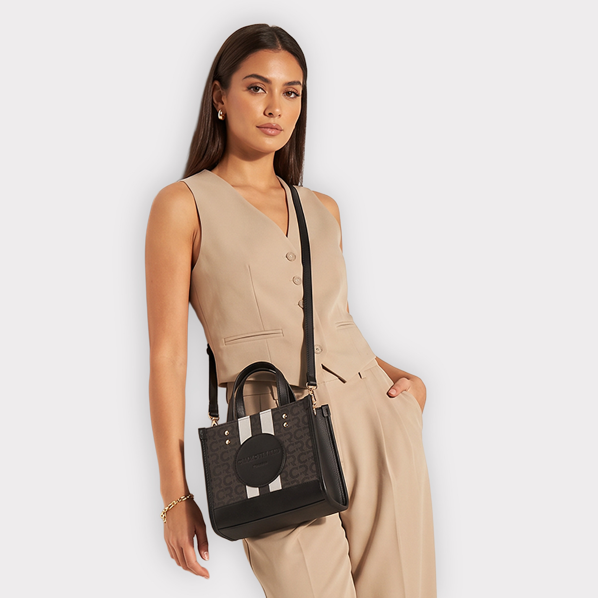 شنطة توت بطبعات مونوجرام وبحزام قابل للفصل من شارلوت ريد-women-bagsandwallets-handbags-image-2