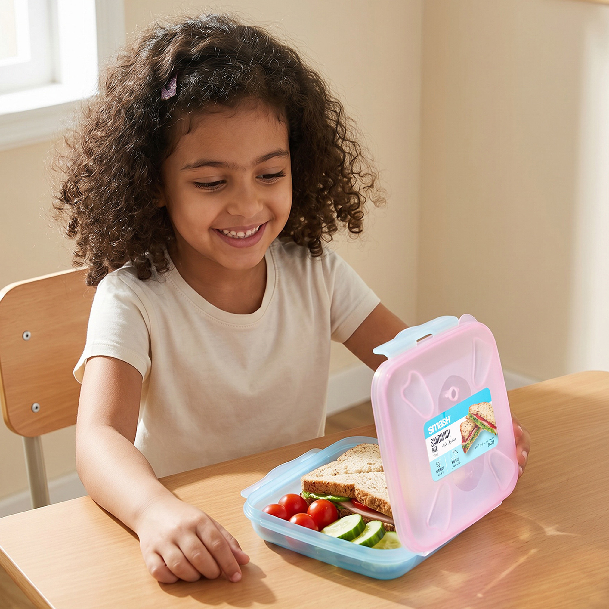 Smash Solid Lunch Box for Kids with Hinged Lid - 370 ml-school-lunchessentials-lunchboxes-image-3