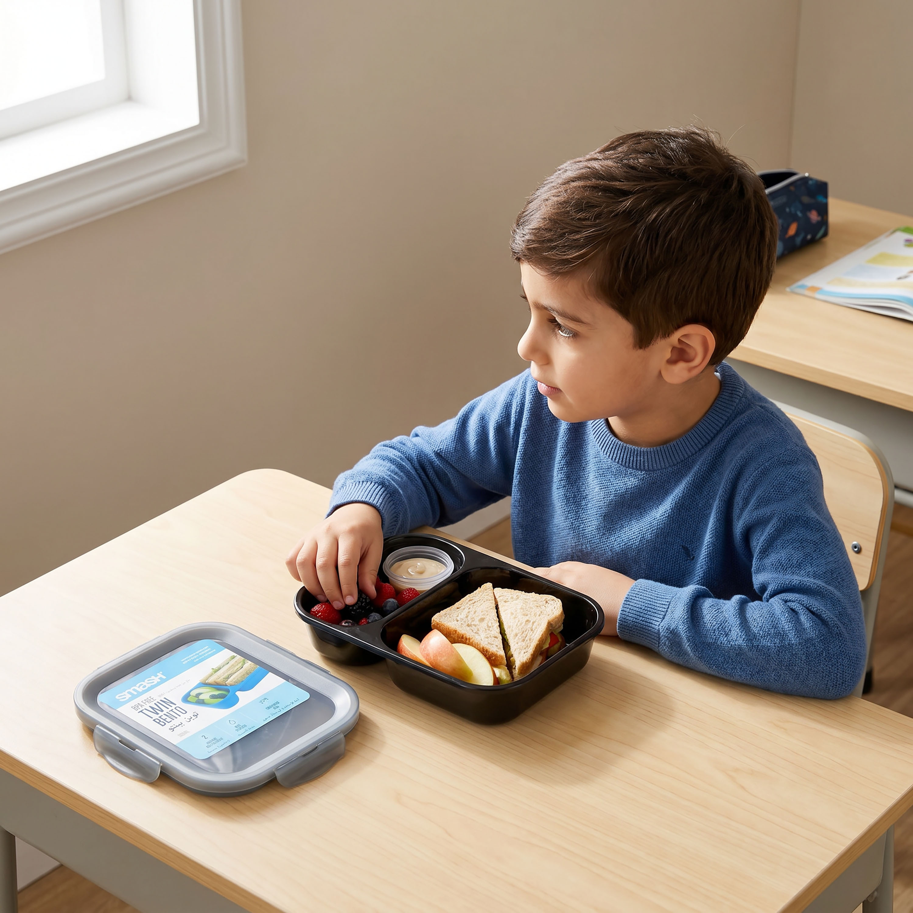 Smash Solid Bento Lunch Box for Kids with Compartments - 680 ml-school-lunchessentials-lunchboxes-image-3