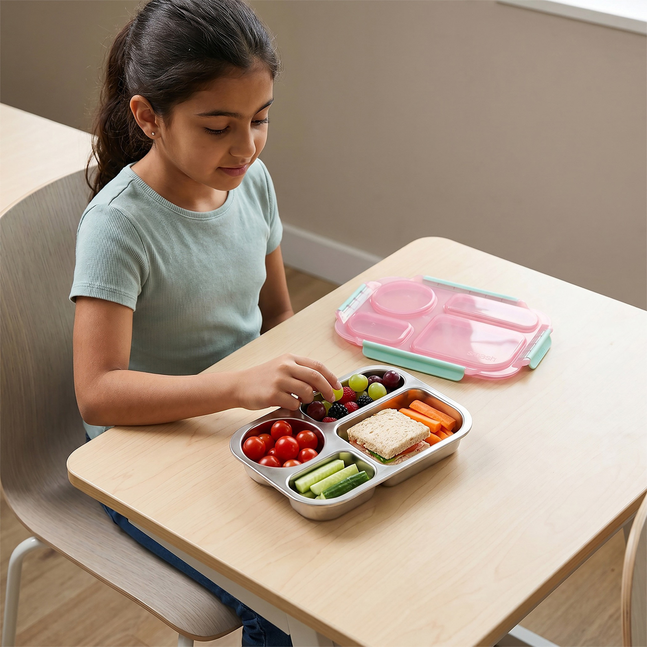 صندوق غداء بينتو سادة بقفل بمشبك إغلاق للأطفال من سماش-school-lunchessentials-lunchboxes-image-3