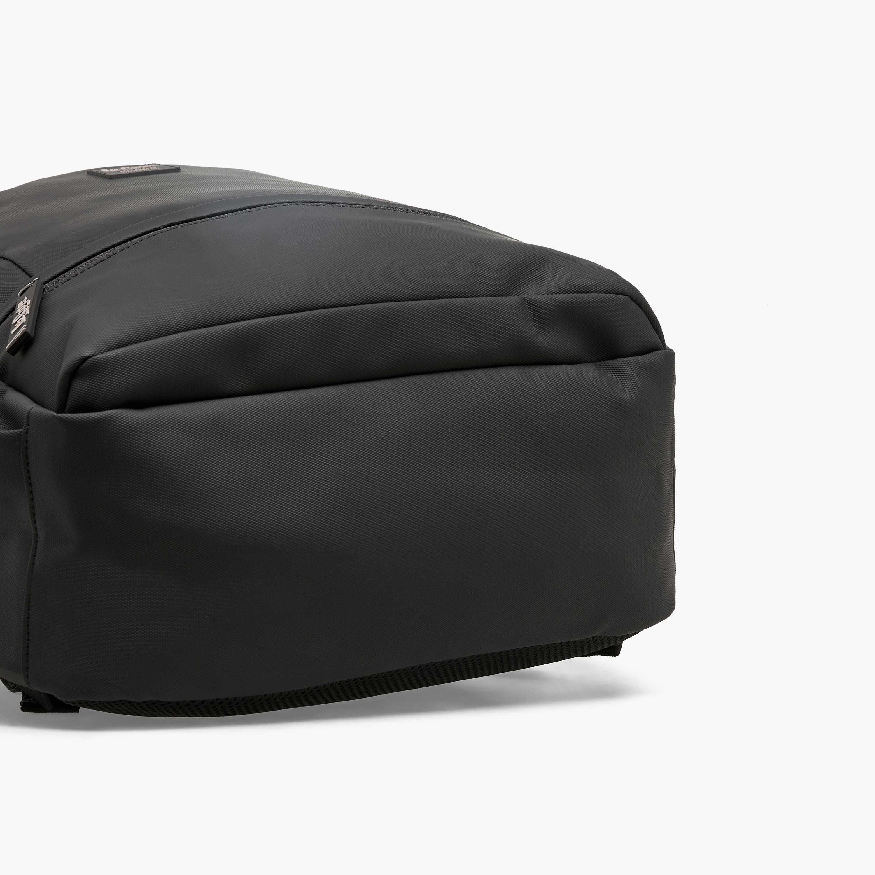 حقيبة ظهر مبطنة بحزام كتف للرجال من لي كوبر-men-bags-image-6