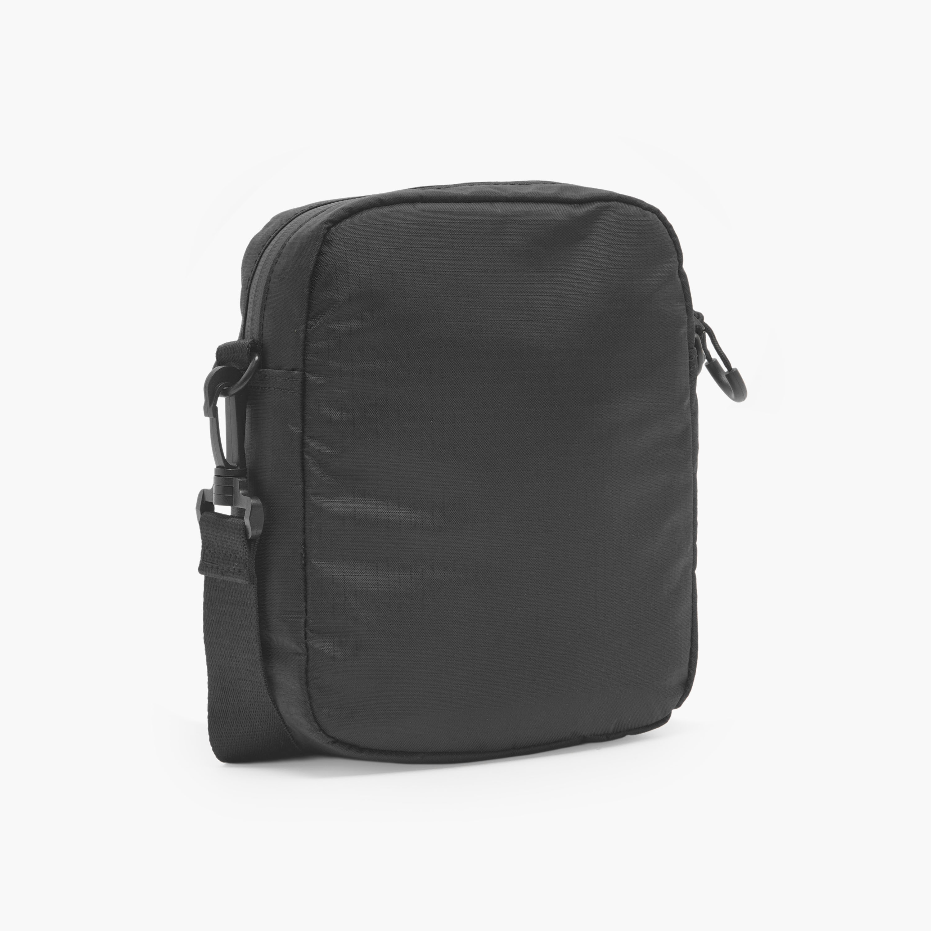 شنطة كروس بودي بحزام قابل للتعديل للرجال من لي كوبر-travel-accessories-image-3