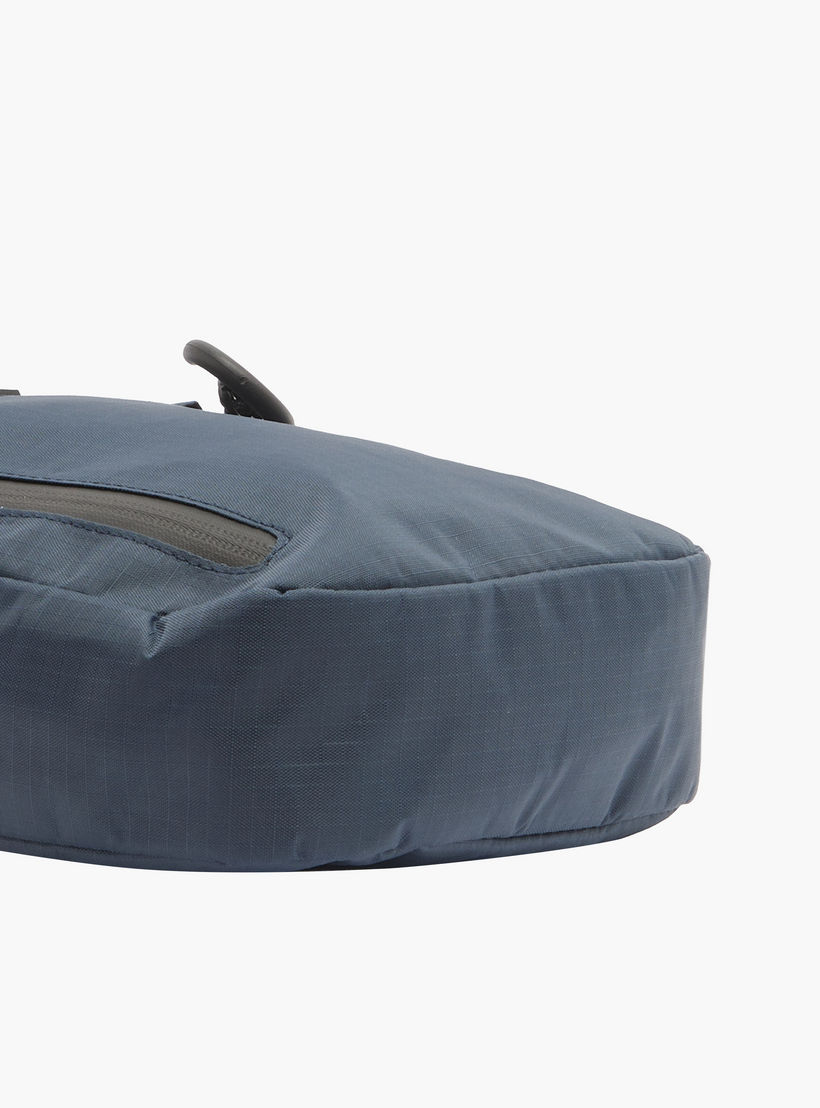 شنطة كروس بودي بحزام قابل للتعديل للرجال من لي كوبر-travel-accessories-image-7