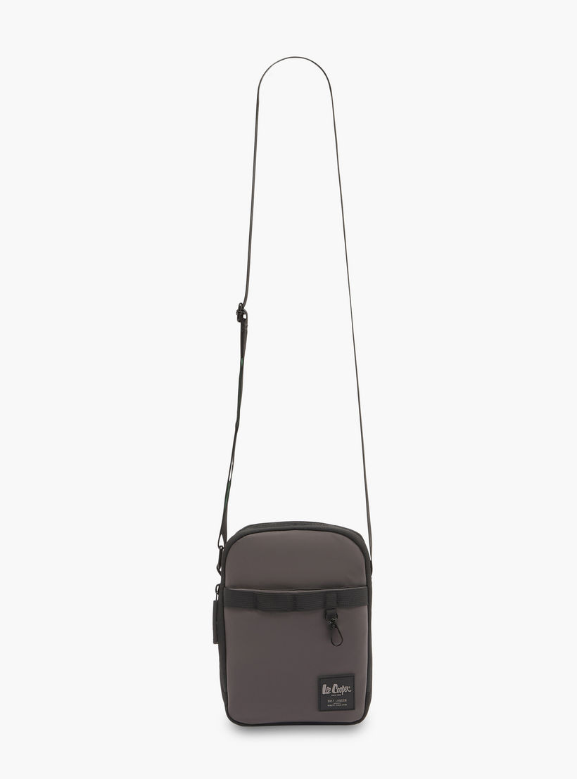 شنطة كروس بودي للرجال بحزام قابل للتعديل من لي كوبر-men-bags-image-2
