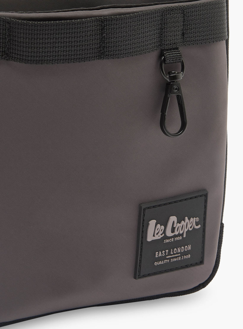 شنطة كروس بودي للرجال بحزام قابل للتعديل من لي كوبر-men-bags-image-5