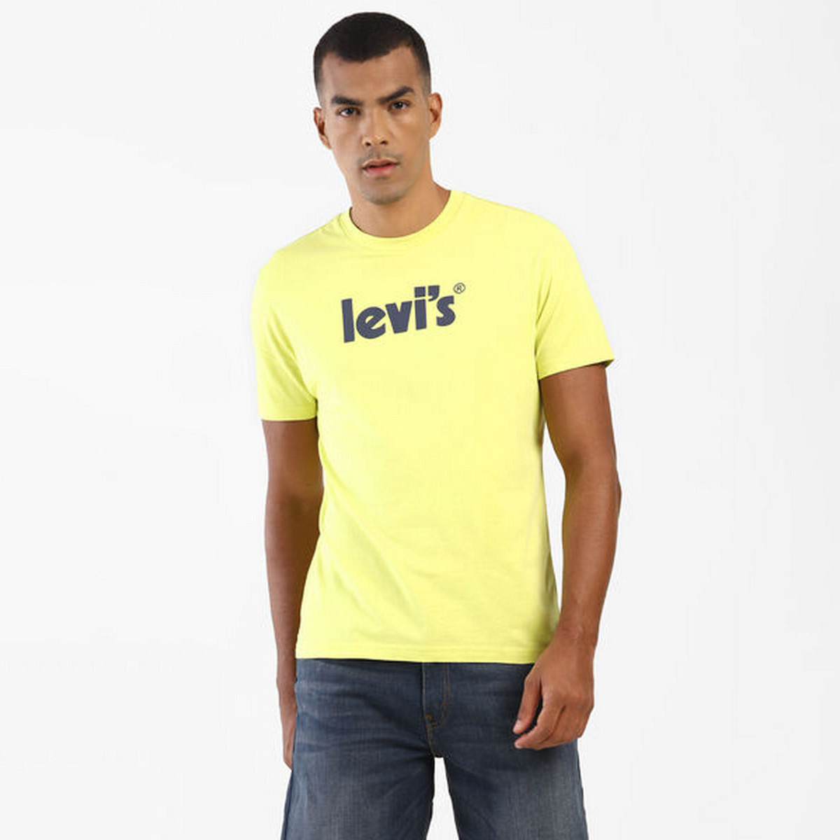 تيشيرت ليفايز بأكمام قصيرة وشعار أصفر للرجال-men-clothing-tshirtsandpolos-tshirts-image-1