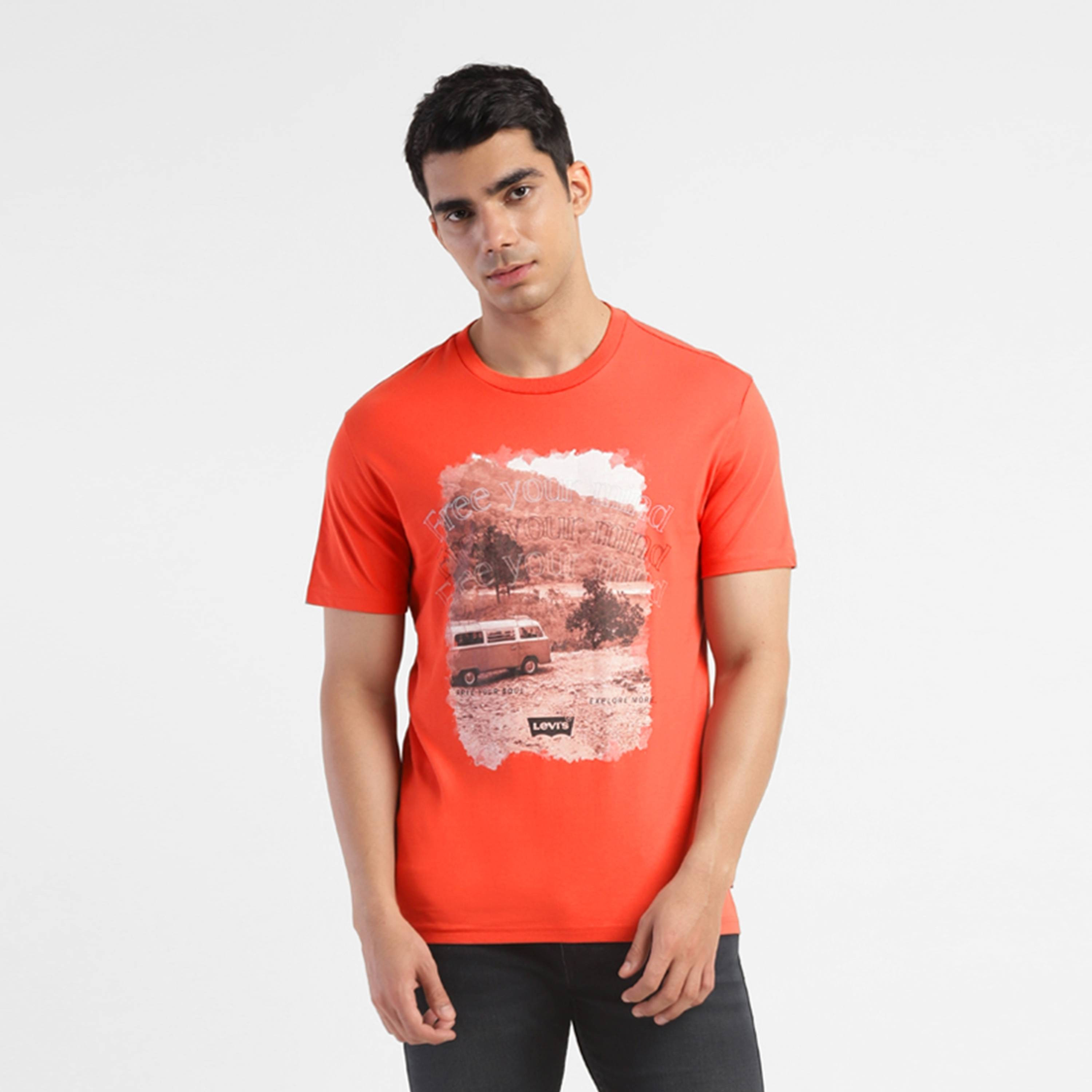 Levi's Graphic Crew Neck Short Sleeves T-Shirt-men-clothing-tshirtsandpolos-tshirts-image-1