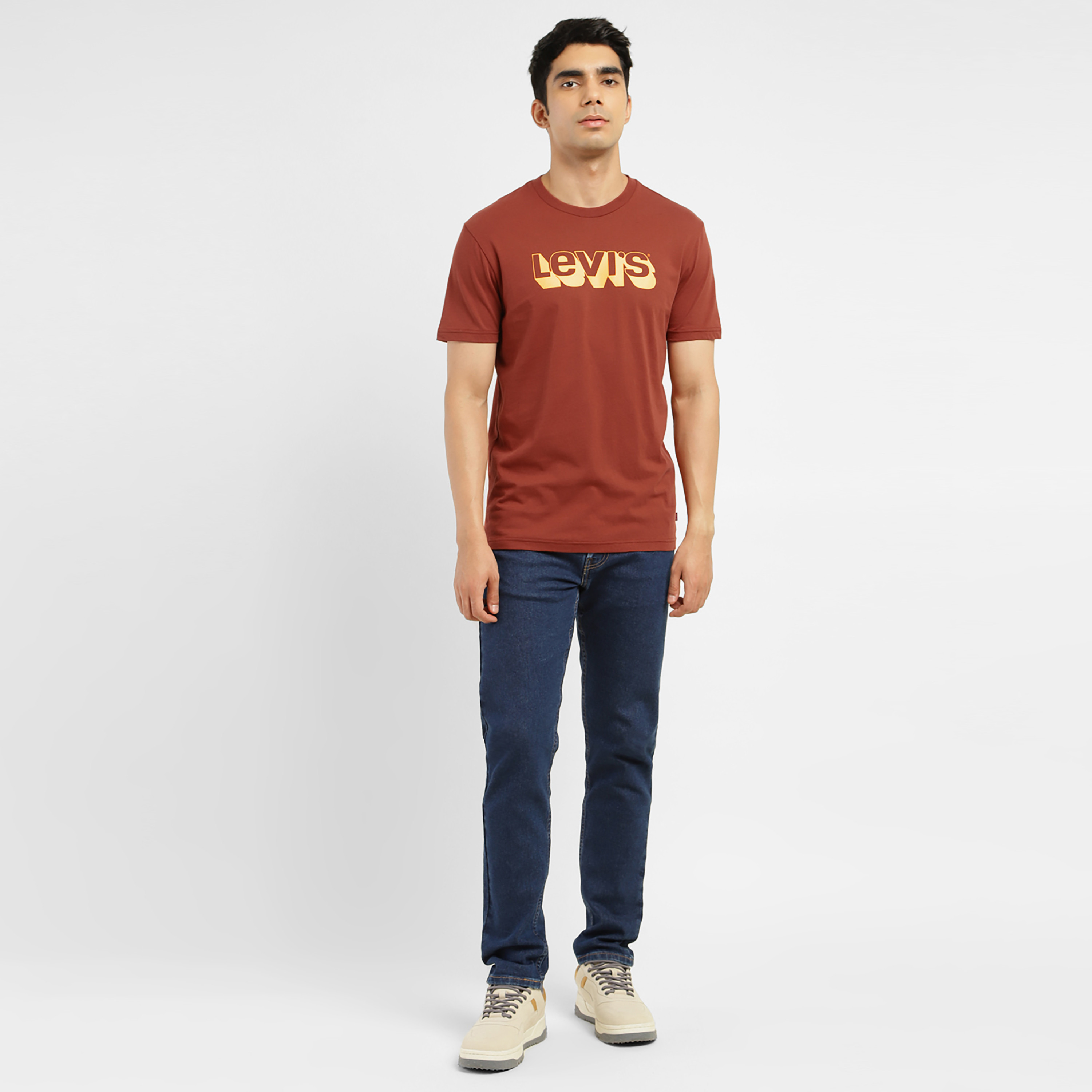 تيشيرت ليفايز بأكمام قصيرة وياقة دائرية مع مطبوع-men-clothing-tshirtsandpolos-tshirts-image-2