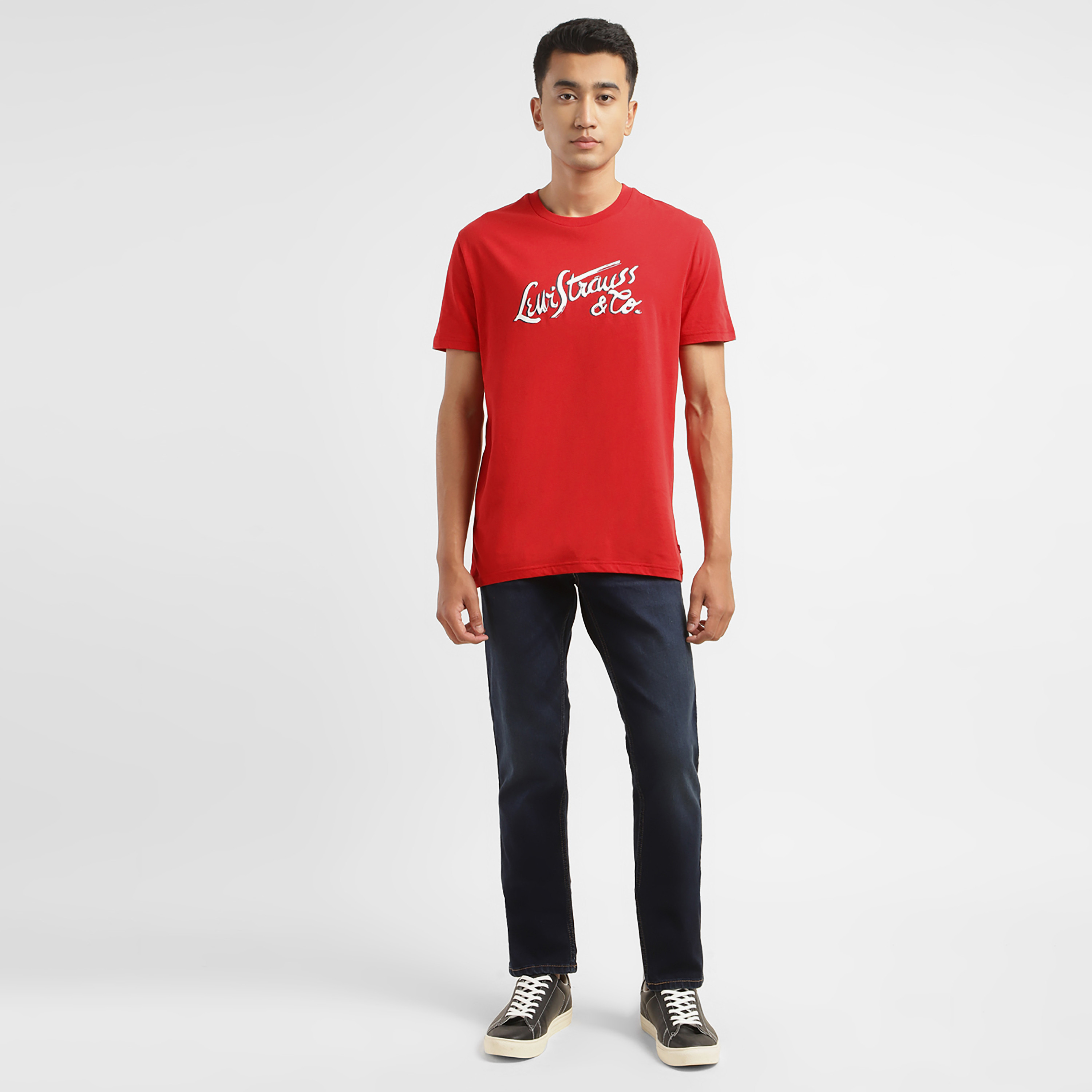 تيشيرت ليفايز بأكمام قصيرة وياقة دائرية مع مطبوع-men-clothing-tshirtsandpolos-tshirts-image-2