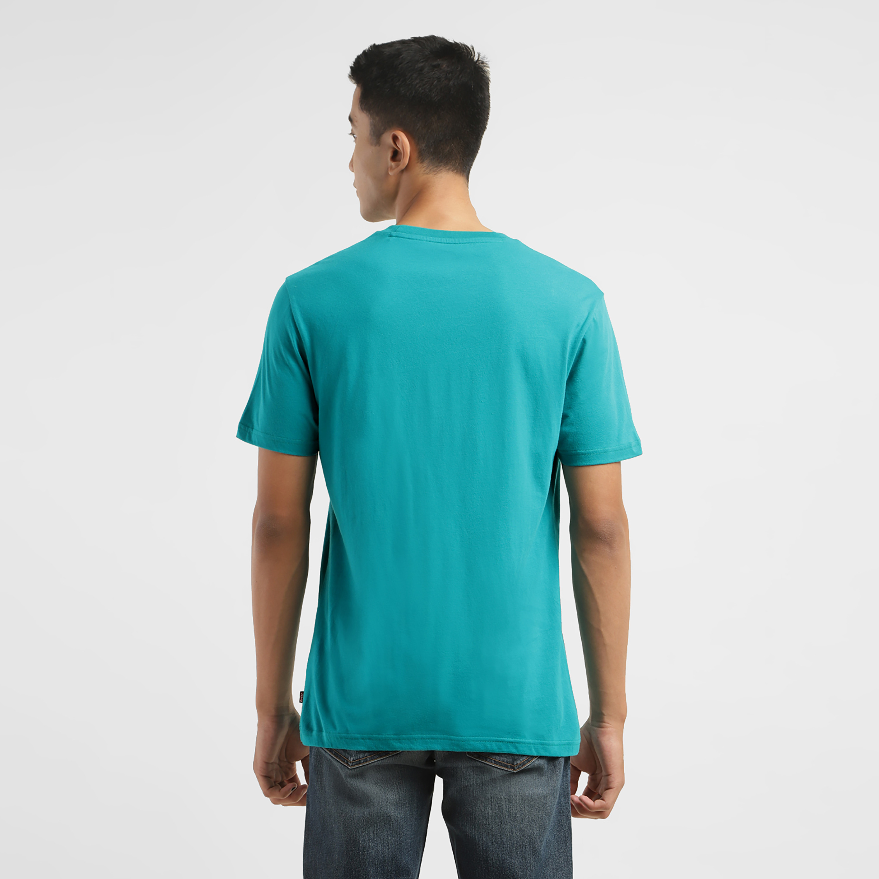 تيشيرت ليفايز بأكمام قصيرة وياقة دائرية مع مطبوع-men-clothing-tshirtsandpolos-tshirts-image-4
