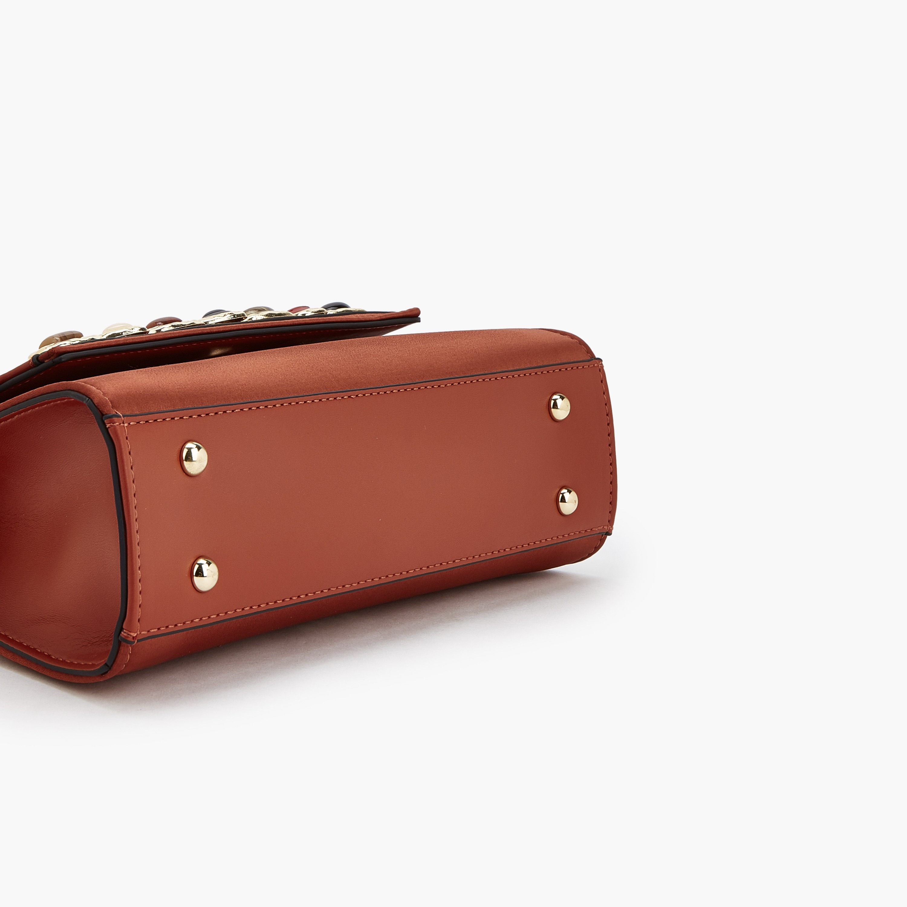 شنطة كروس بودي بحمالة سلسلة قابلة للفصل وتزيينات من إيل-women-bagsandwallets-handbags-image-6