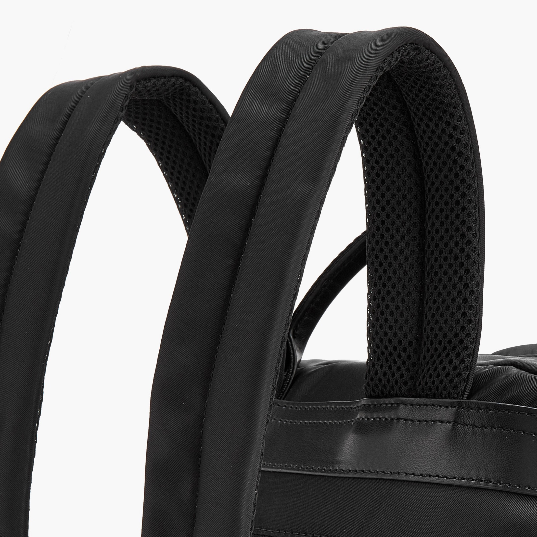 شنطة ظهر سادة بحمالات كتف قابلة للتعديل من ميسي-women-bagsandwallets-backpacks-image-2