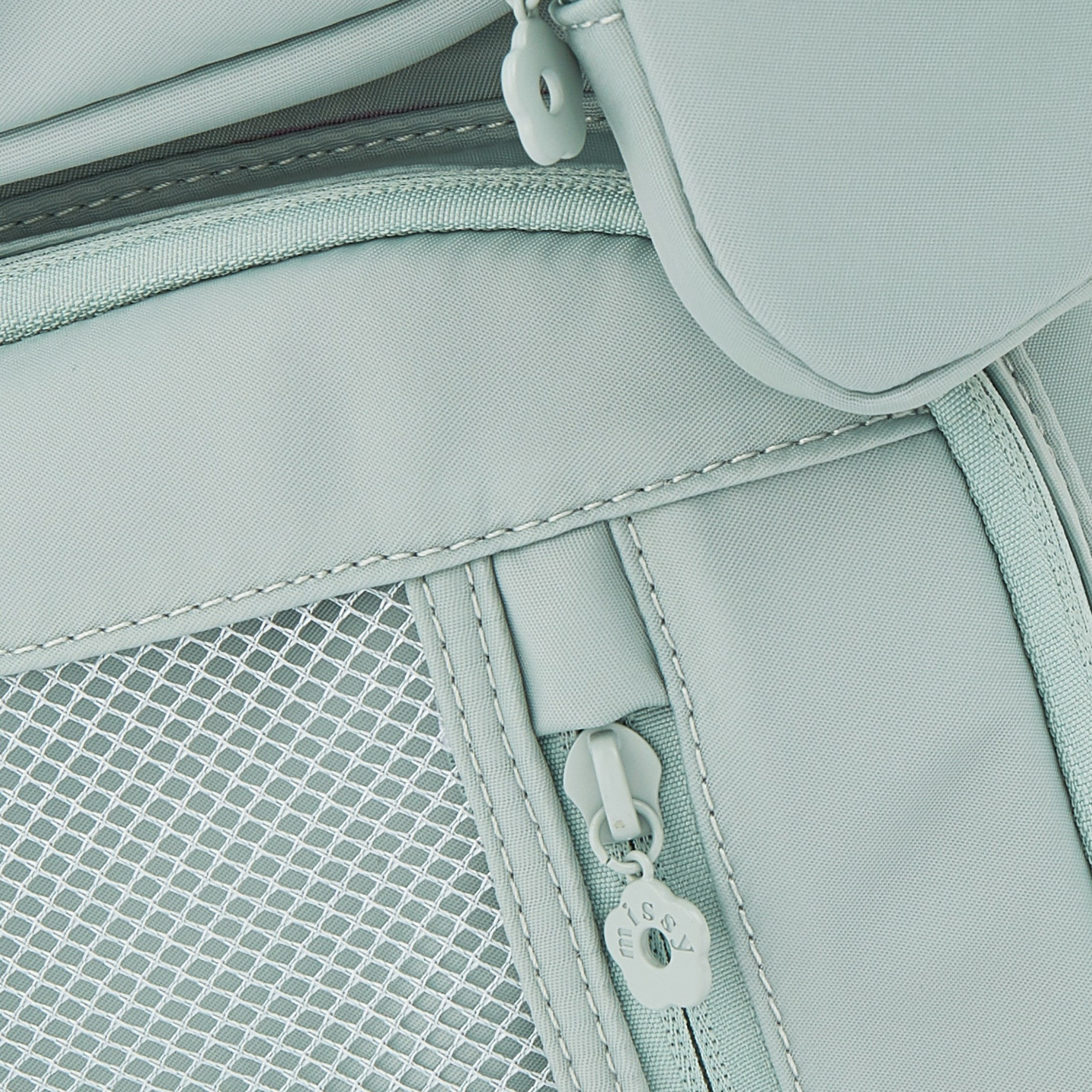 شنطة ظهر سادة مع شنطة صغيرة من ميسي-women-bagsandwallets-backpacks-image-7
