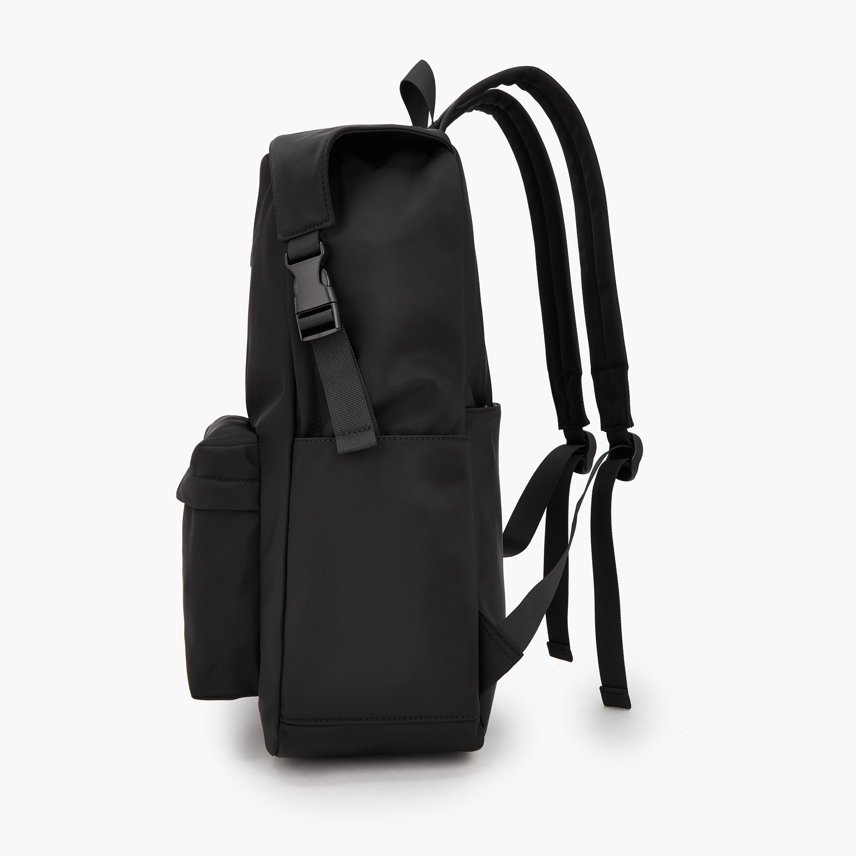 شنطة ظهر سادة بأحزمة جانبية قابلة للتعديل من ميسي-women-bagsandwallets-backpacks-image-3