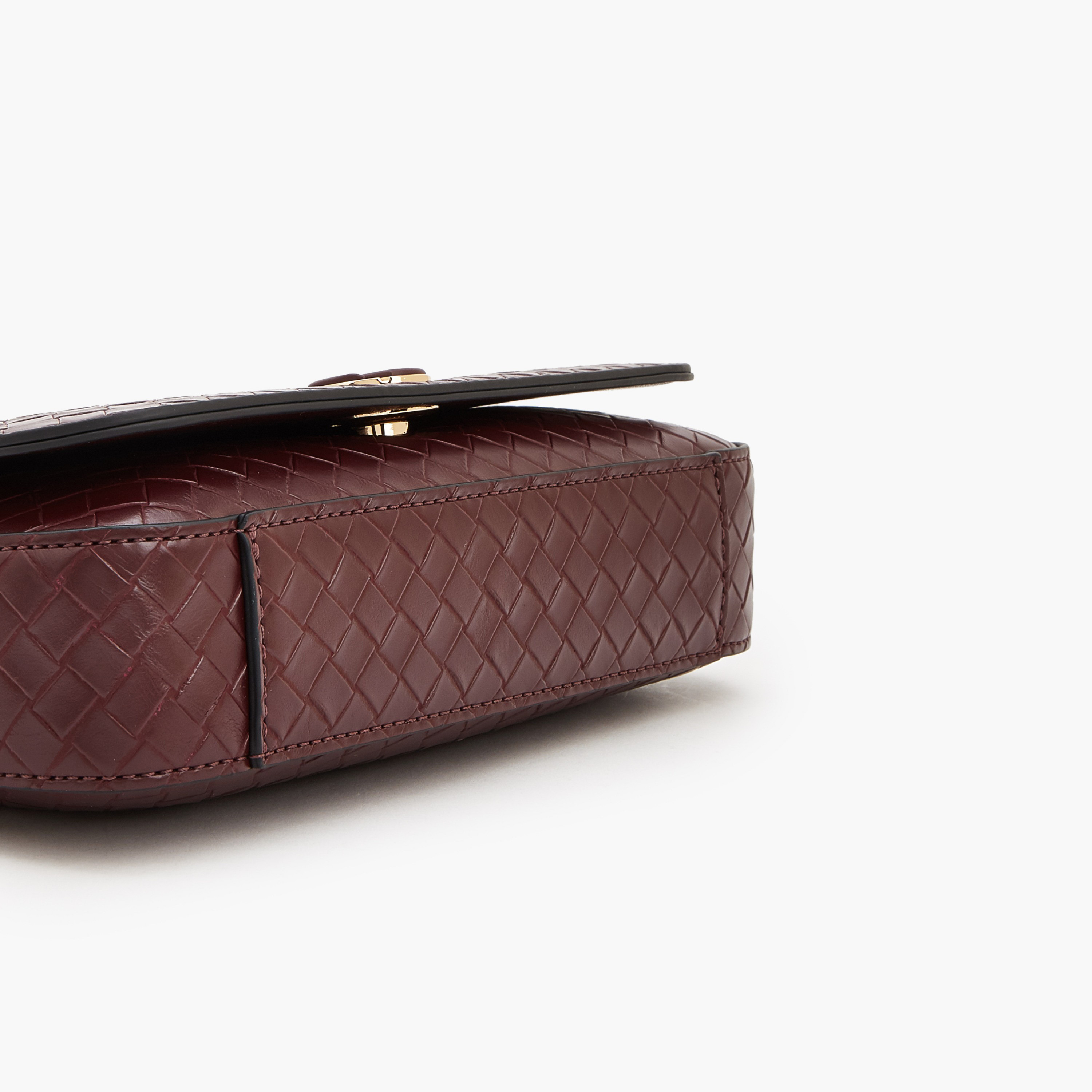 شنطة كروس بودي منسوجة بزر إغلاق من لو كونفورت-women-bagsandwallets-handbags-image-6