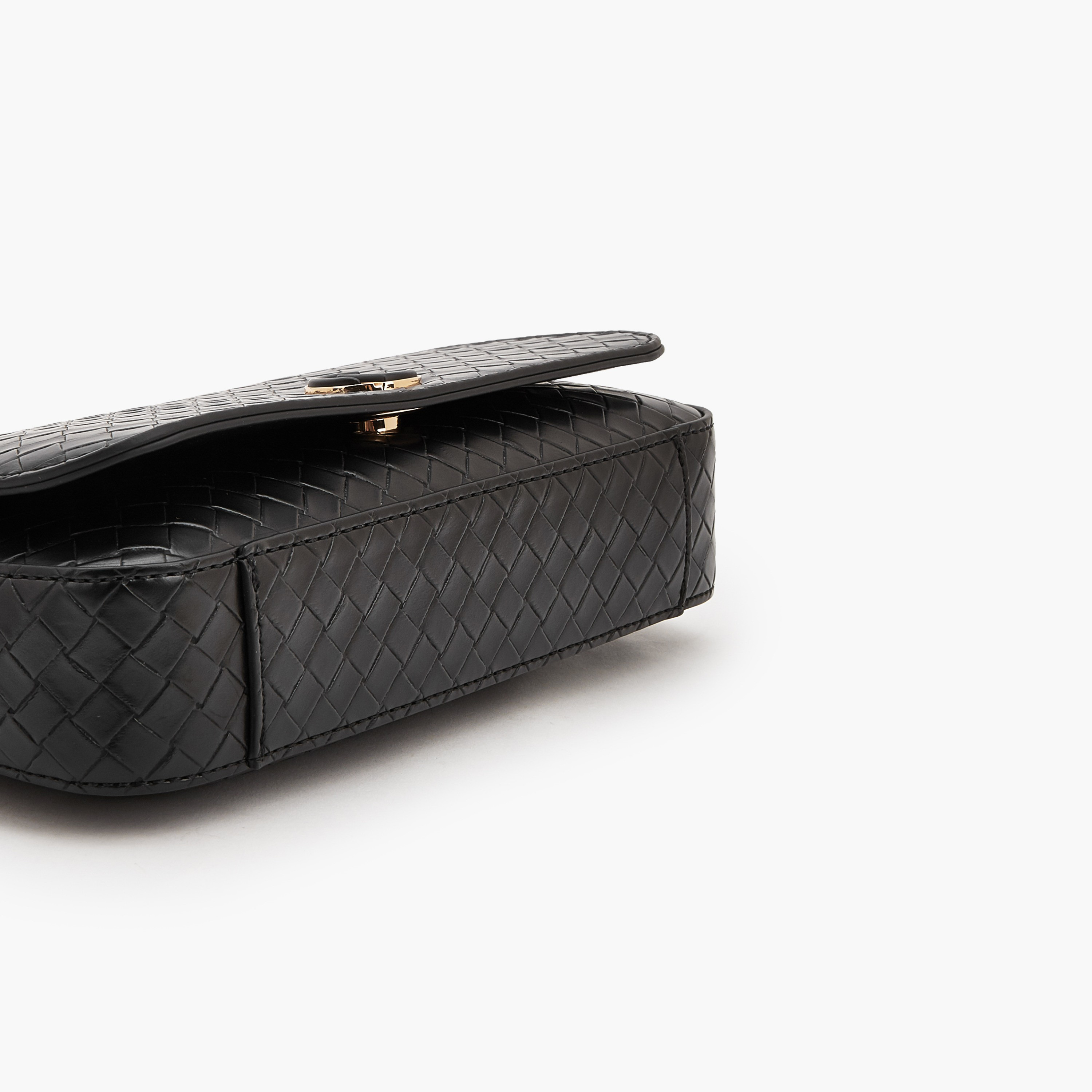 شنطة كروس بودي منسوجة بزر إغلاق من لو كونفورت-women-bagsandwallets-handbags-image-6