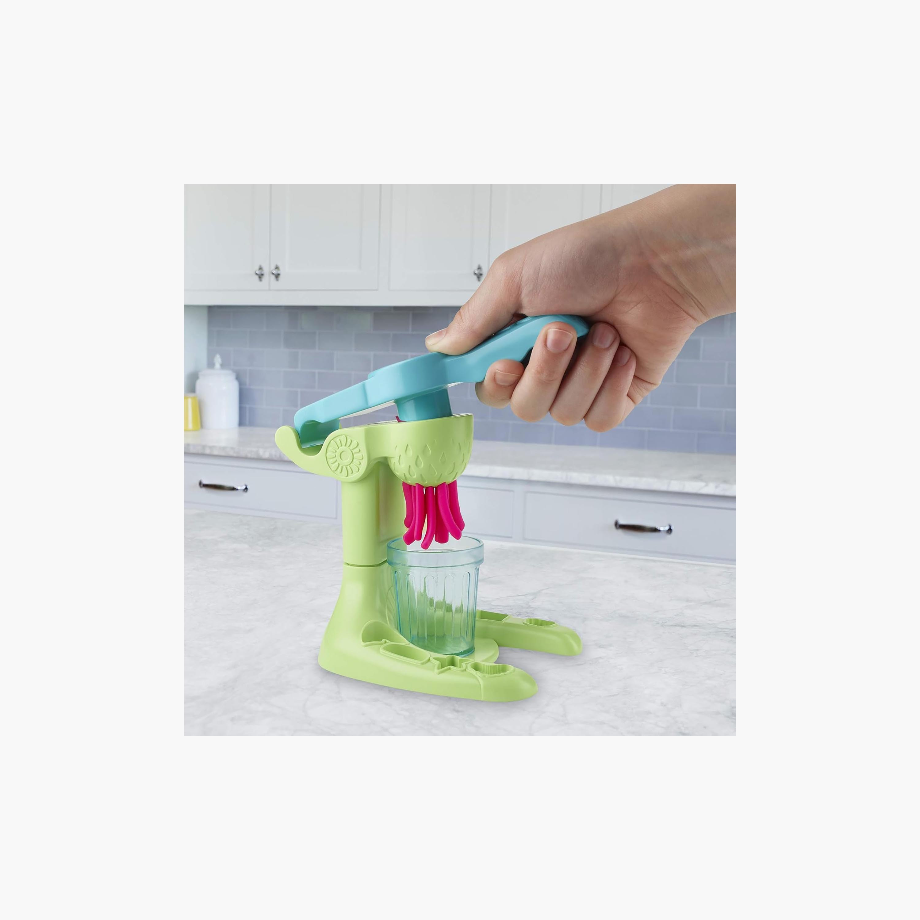 طقم لعب بلاي-دوه صانع العصير مع مقبض كبس-toys-educational-doughtoys-image-5