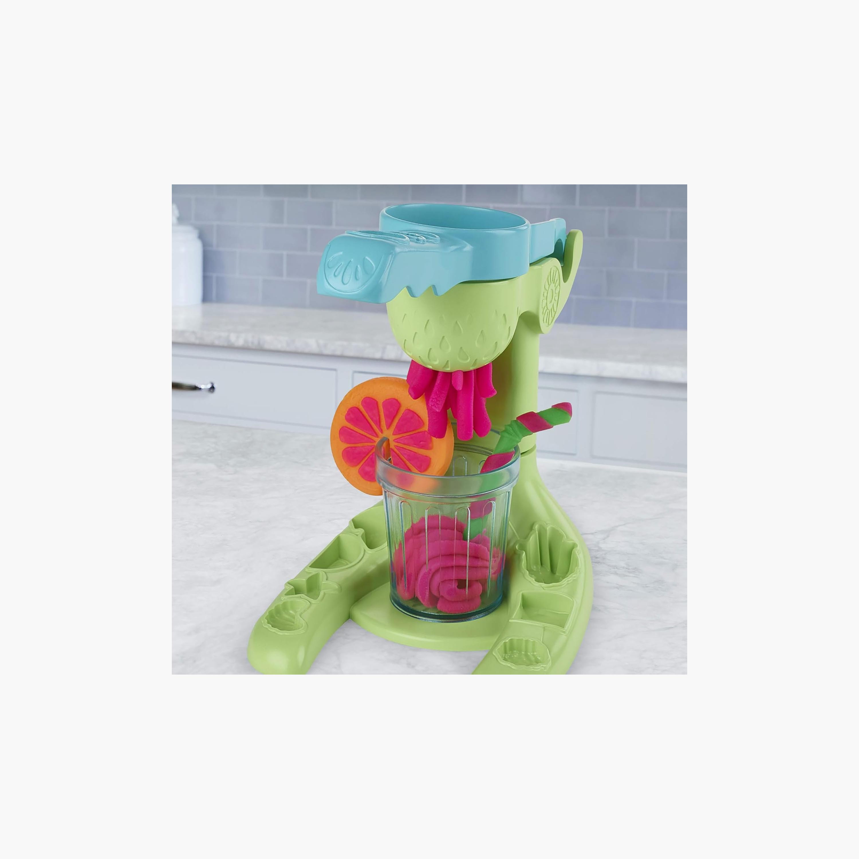 طقم لعب بلاي-دوه صانع العصير مع مقبض كبس-toys-educational-doughtoys-image-6