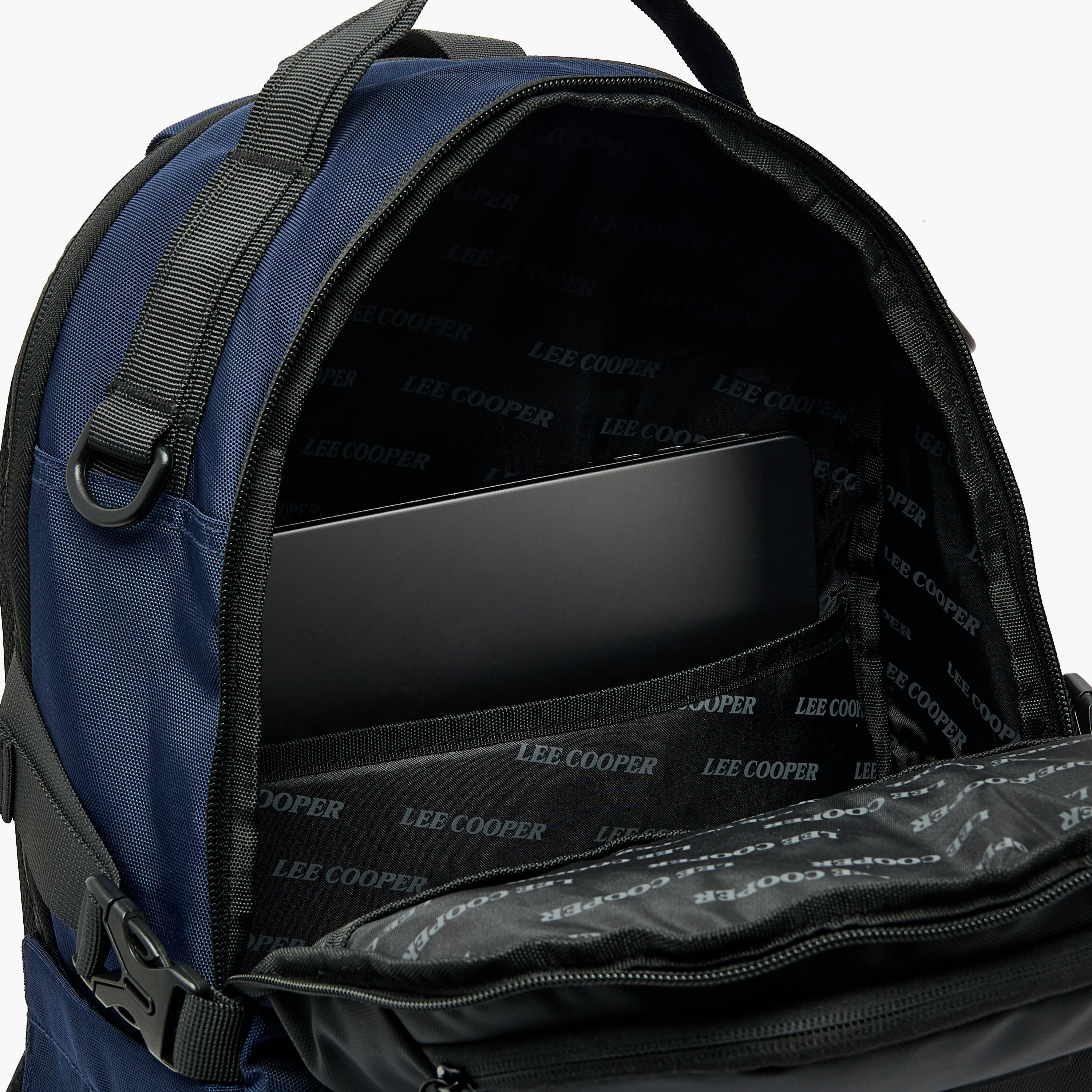 شنطة ظهر مدرسية بأحزمة كتف مبطنة للأولاد بعمر 13 سنة فأكثر من لي كوبر-boys-accessories-bagsandbackpacks-image-3