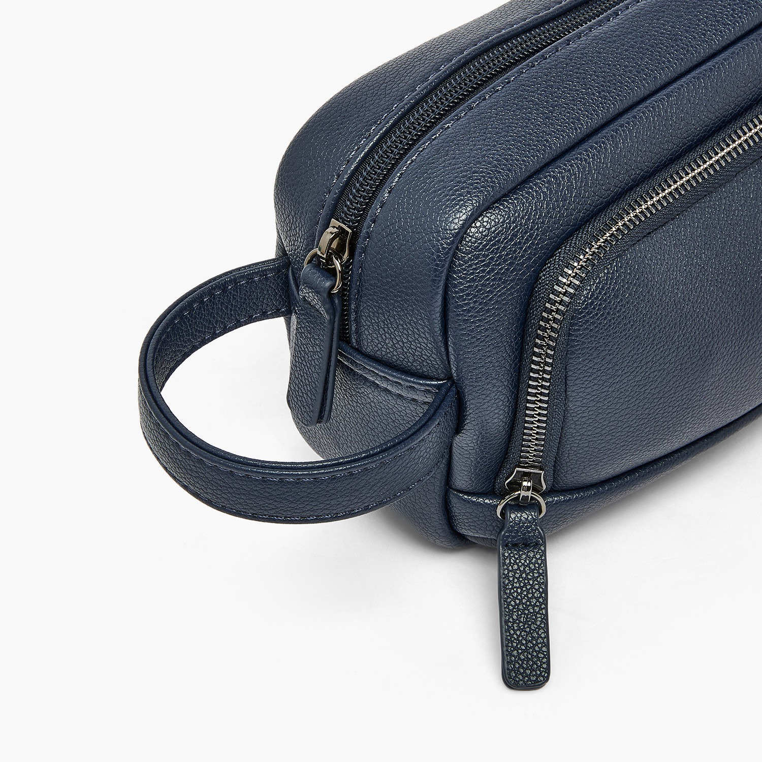 شنطة صغيرة بارزو الملمس بمقبض من دوتشيني-travel-accessories-image-3