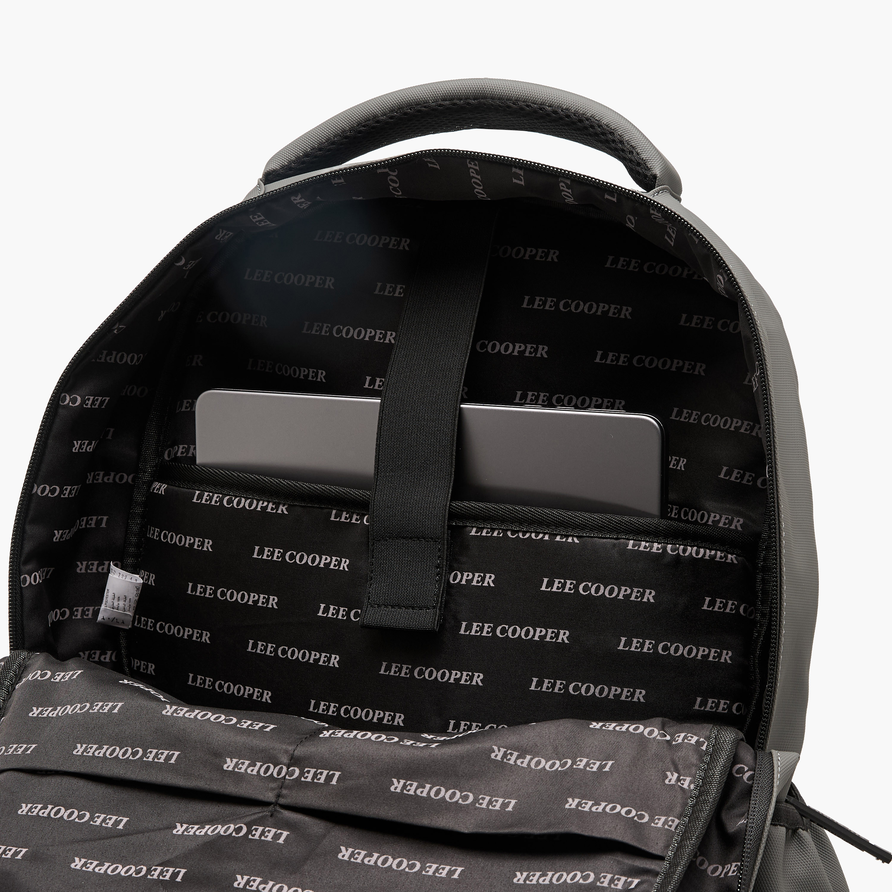 شنطة ظهر بأحزمة كتف مبطنة للرجال من لي كوبر-men-bags-image-7