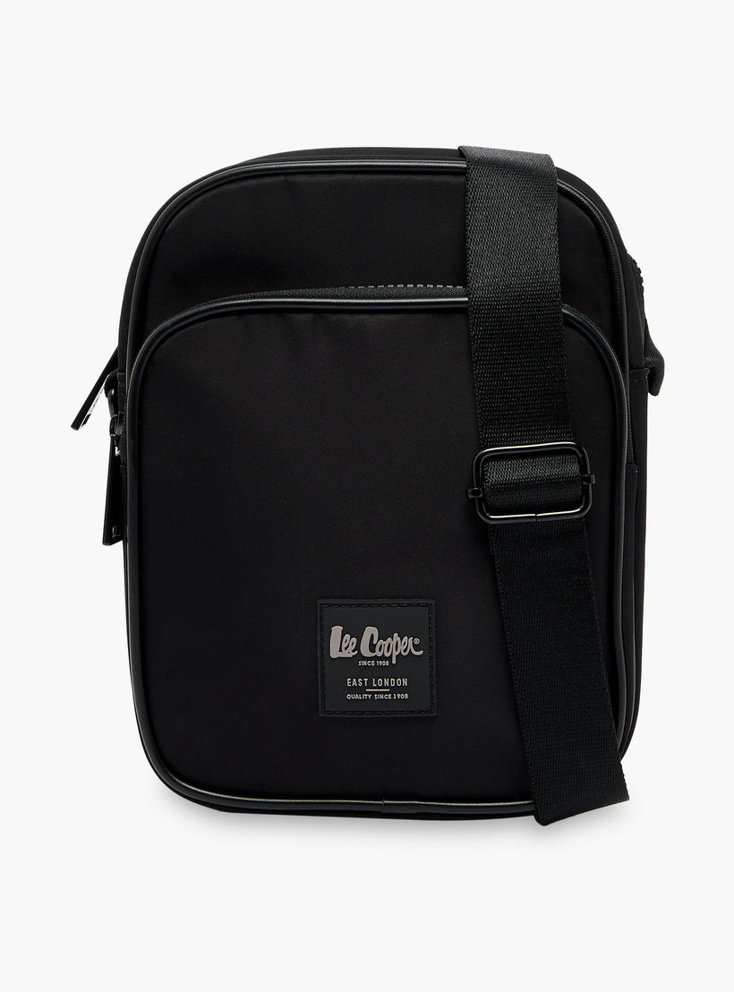 شنطة كروس بودي بحزام قابل للتعديل للرجال من لي كوبر-travel-accessories-image-1