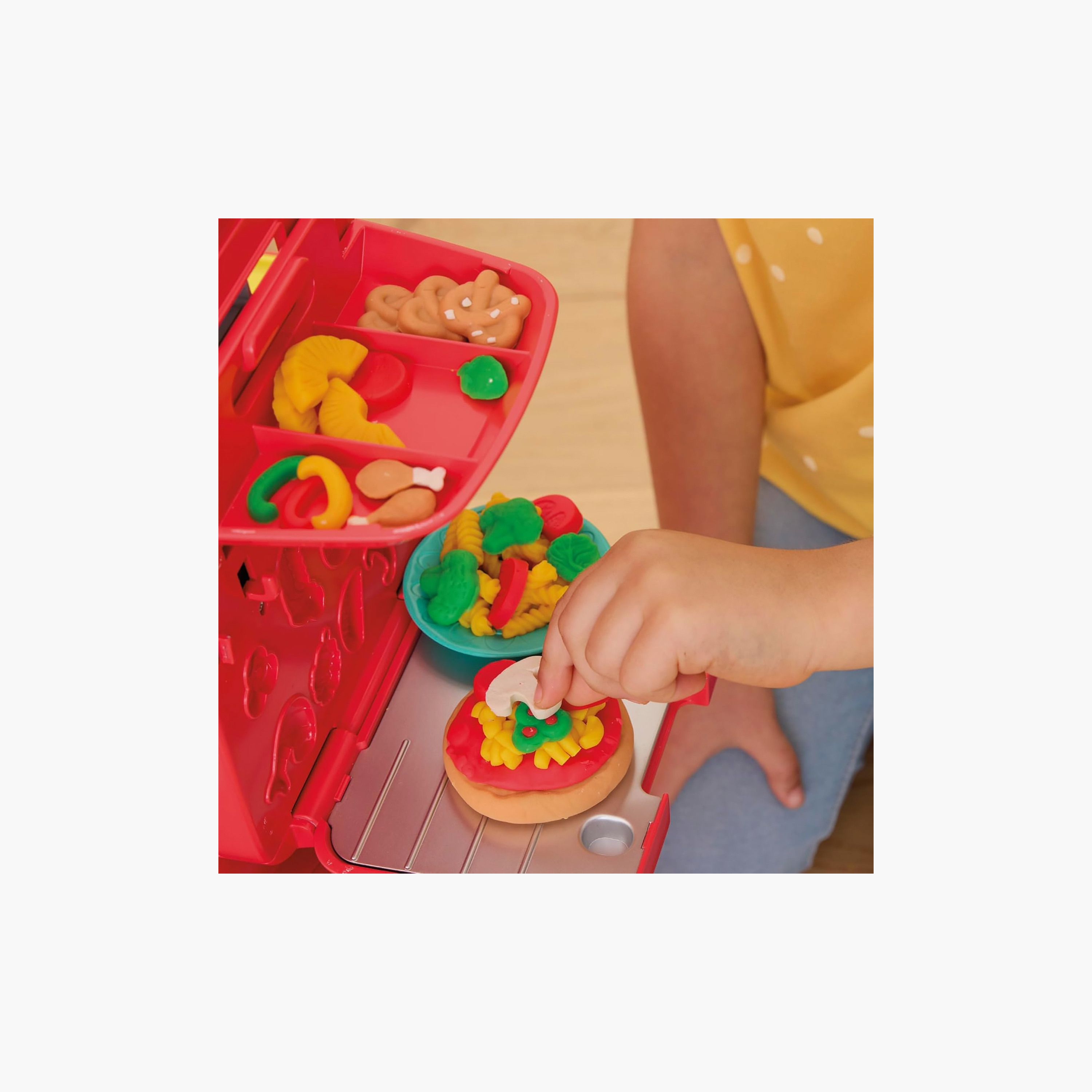 Hasbro Play Doh Pizza Delivery Scooter Playset with Dough Cans-toys-educational-doughtoys-image-17