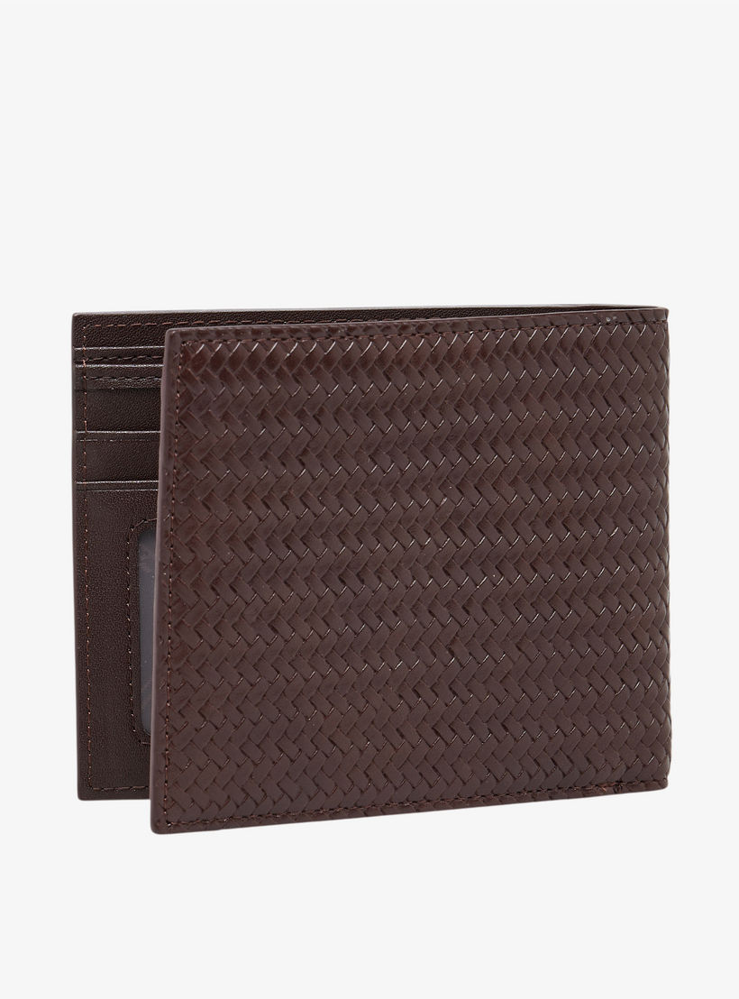 محفظة بارزة الملمس بطية ثنائية شيفرون للرجال من دوتشيني-men-beltsandwallets-wallets-image-2