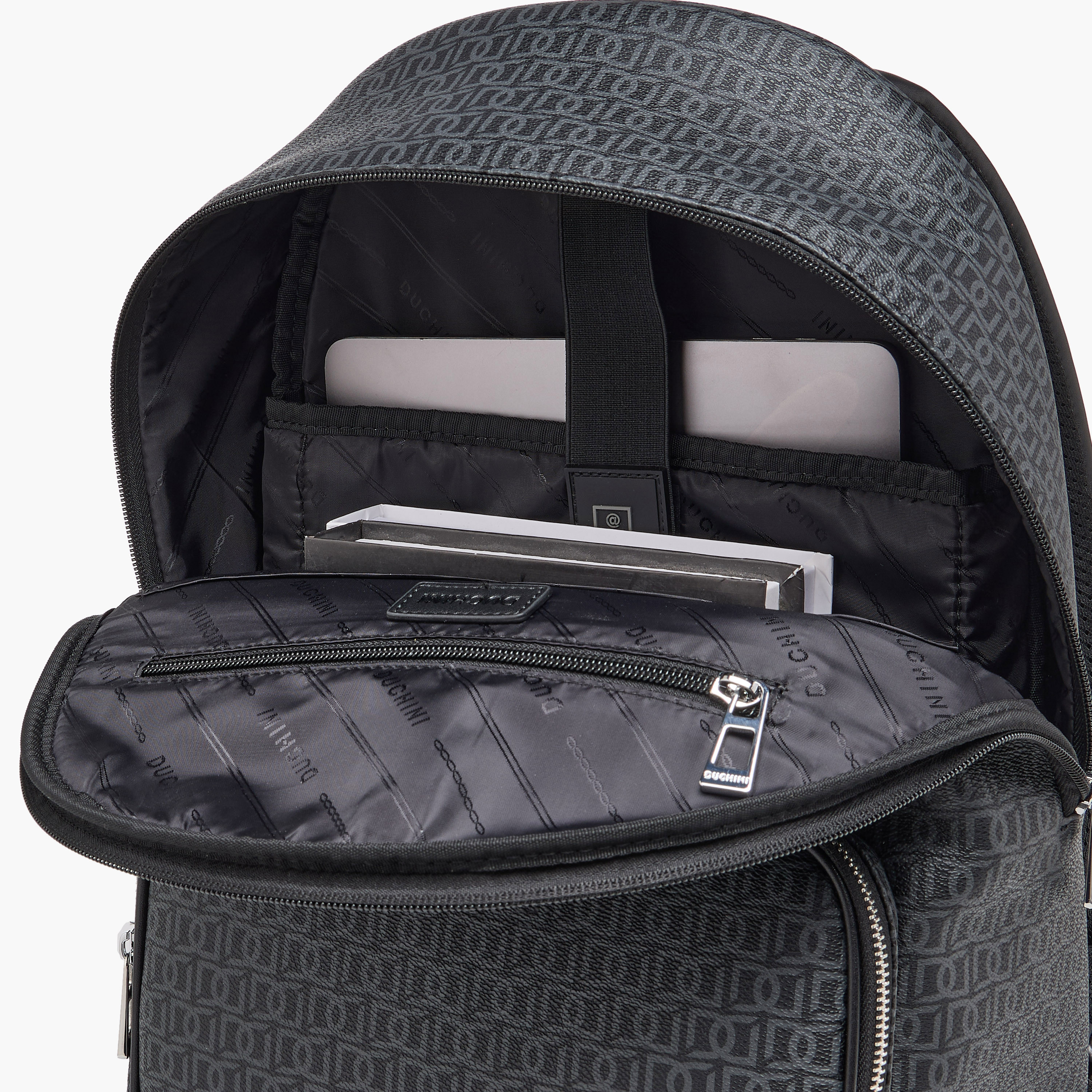 شنطة ظهر بطبعات مونوجرام وحمالات مبطنة للرجال من دوتشيني-men-bags-image-7