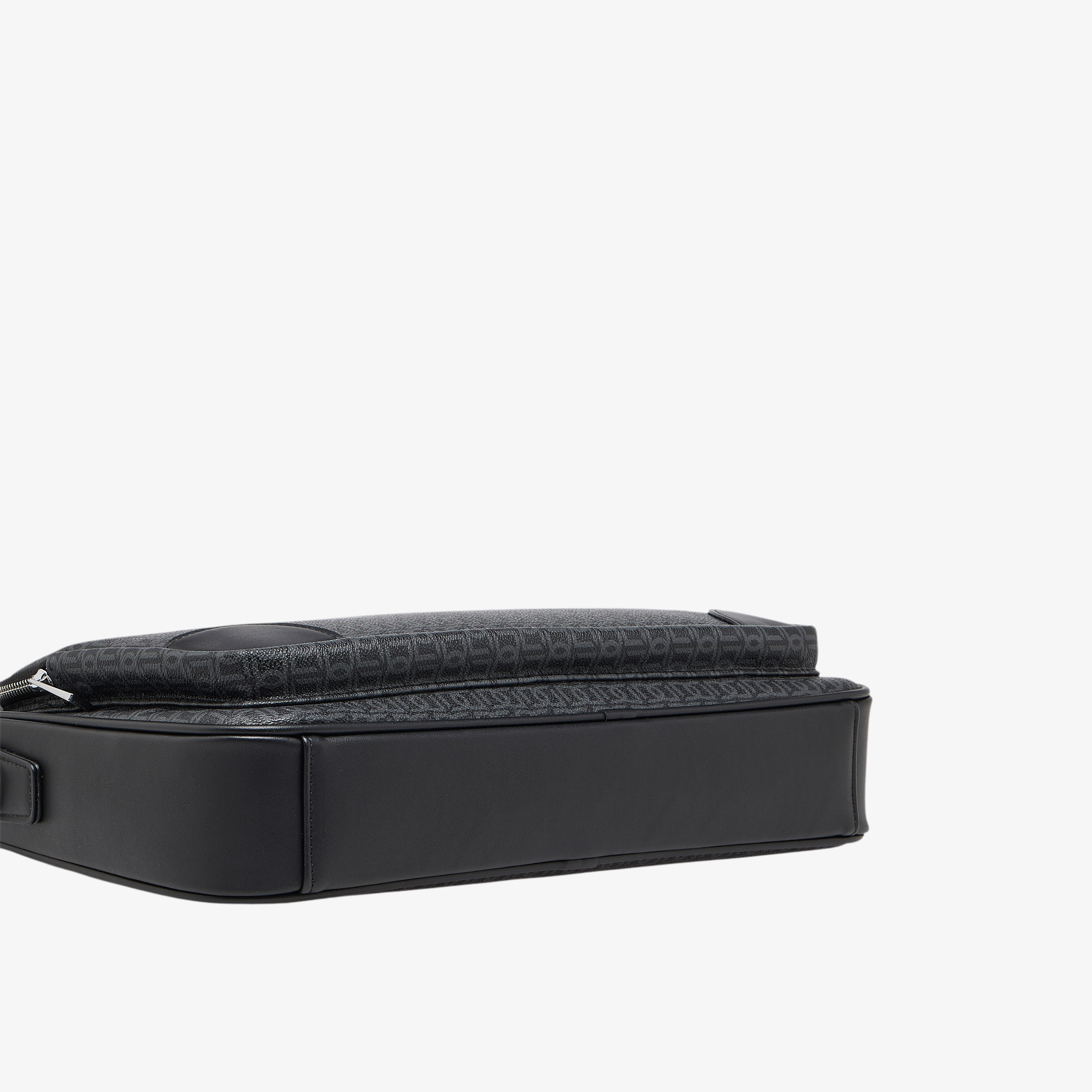 شنطة لابتوب بطبعات مونوجرام للرجال من دوتشيني-men-bags-image-6