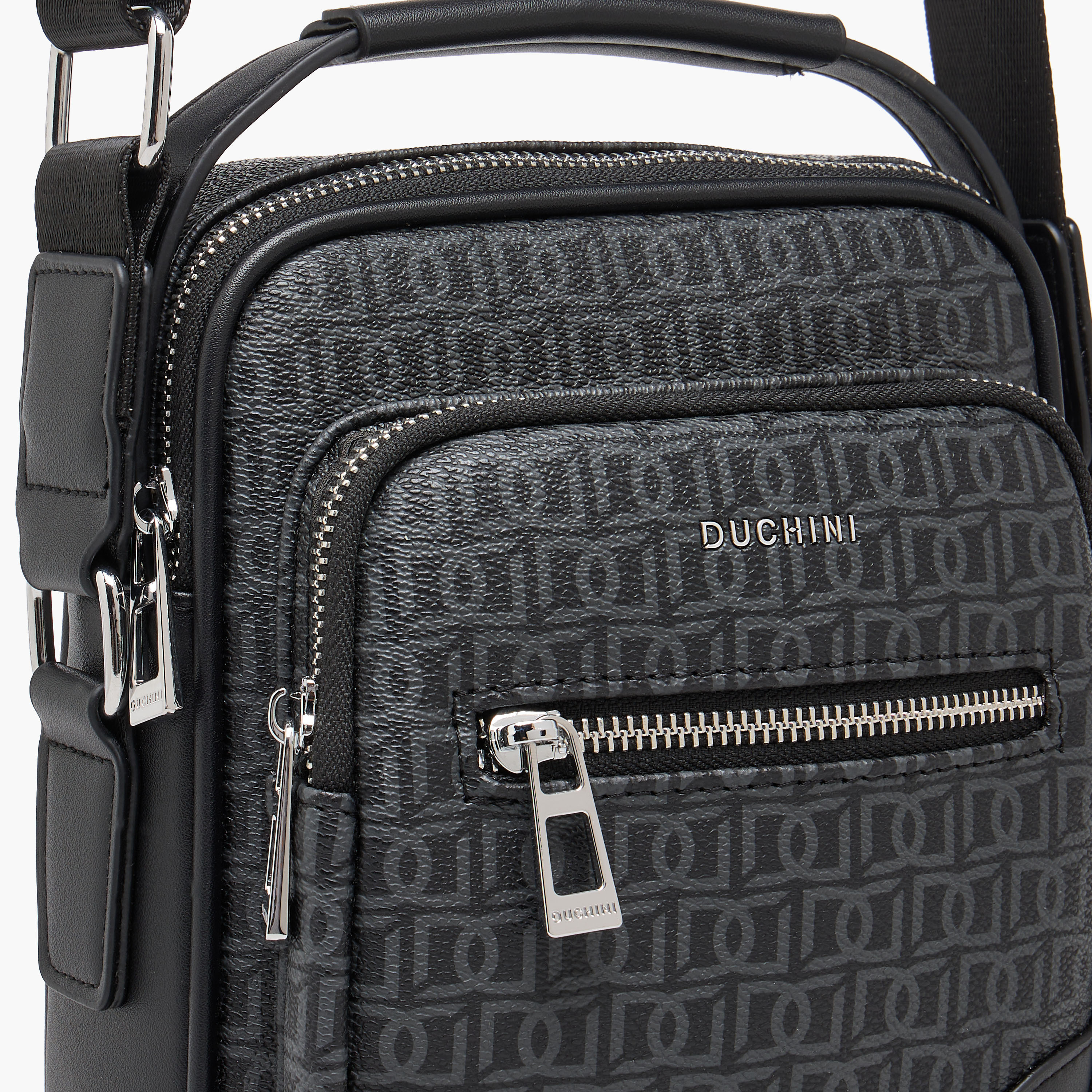 شنطة كروس بودي بطبعات مونوجرام للرجال من دوتشيني-travel-accessories-image-4