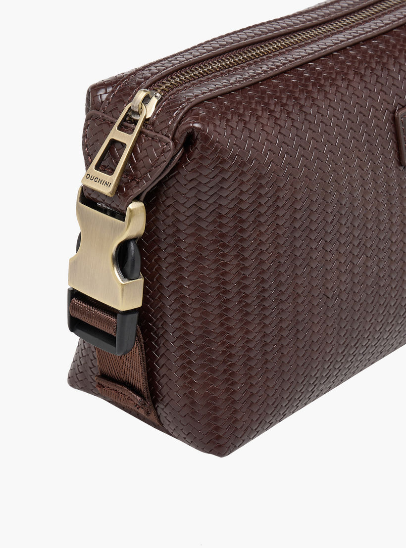 شنطة صغيرة شيفرون بارزة الملمس وحزام بإبزيم للرجال من دوتشيني-travel-accessories-image-3