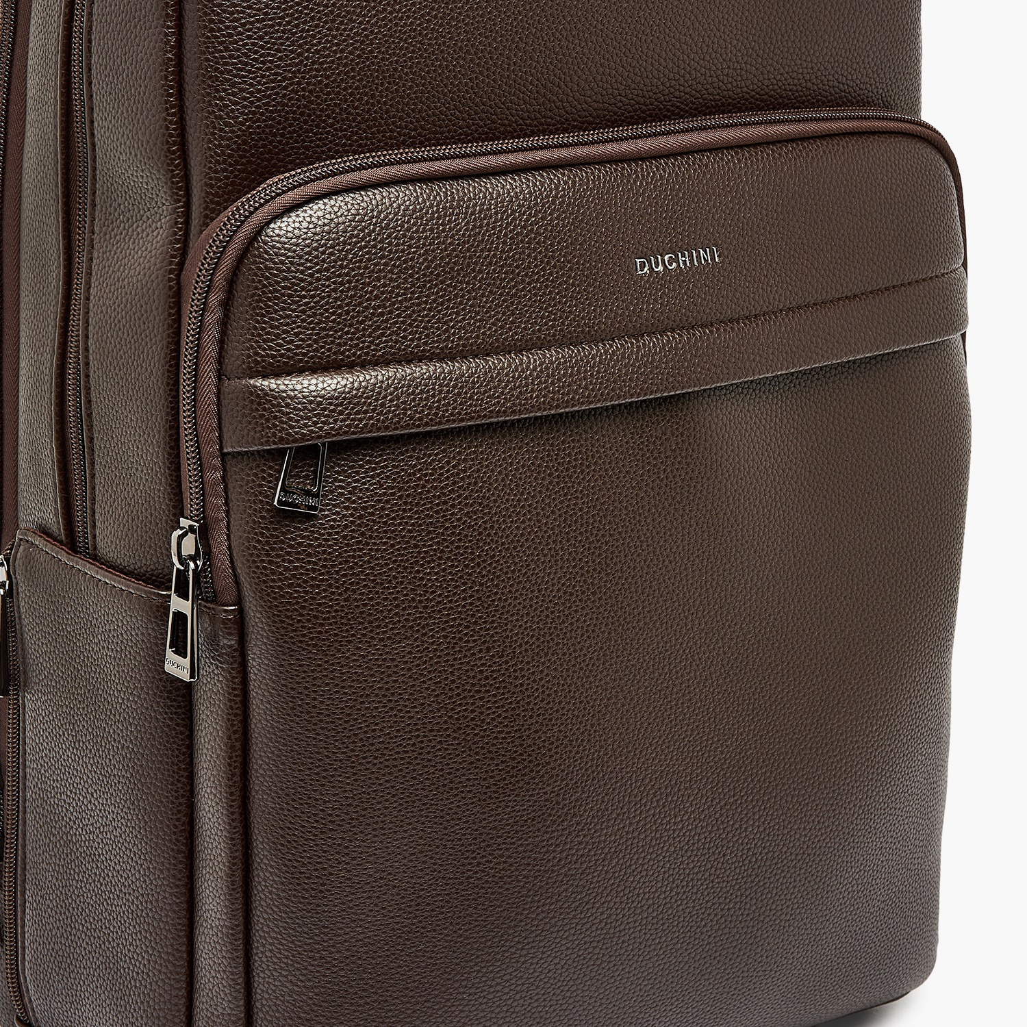 شنطة ظهر بارزة الملمس للرجال من دوتشيني-men-bags-image-3