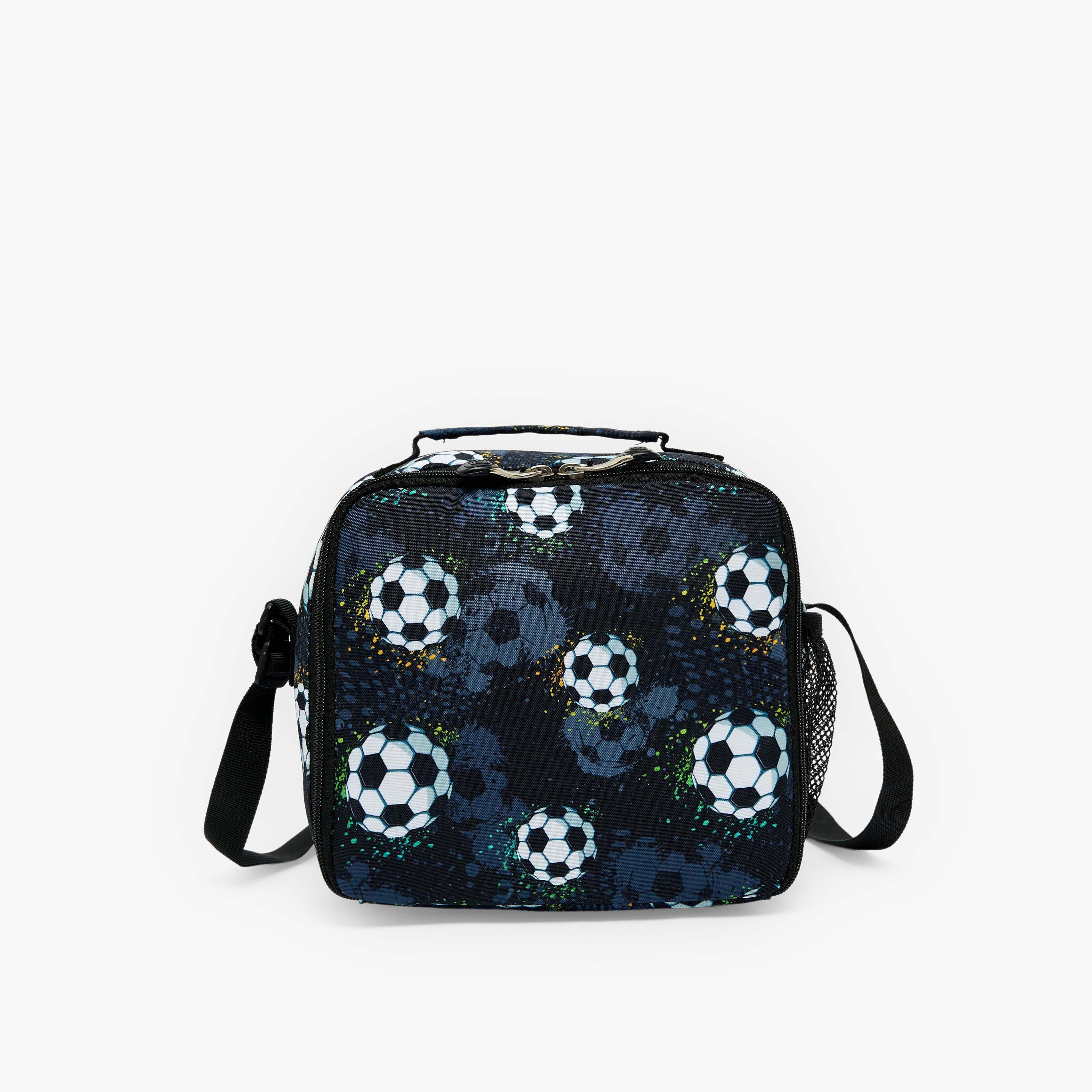 شنطة غداء معزولة بطبعات كرة قدم للأولاد بعمر 8-13 سنة من إس تي رايت-school-lunchessentials-lunchbags-image-1