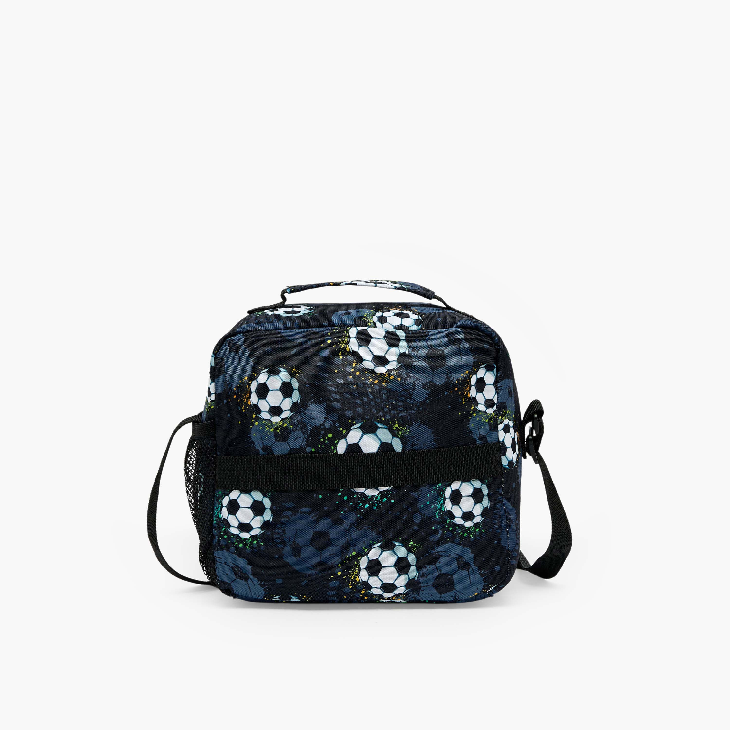 شنطة غداء معزولة بطبعات كرة قدم للأولاد بعمر 8-13 سنة من إس تي رايت-school-lunchessentials-lunchbags-image-6