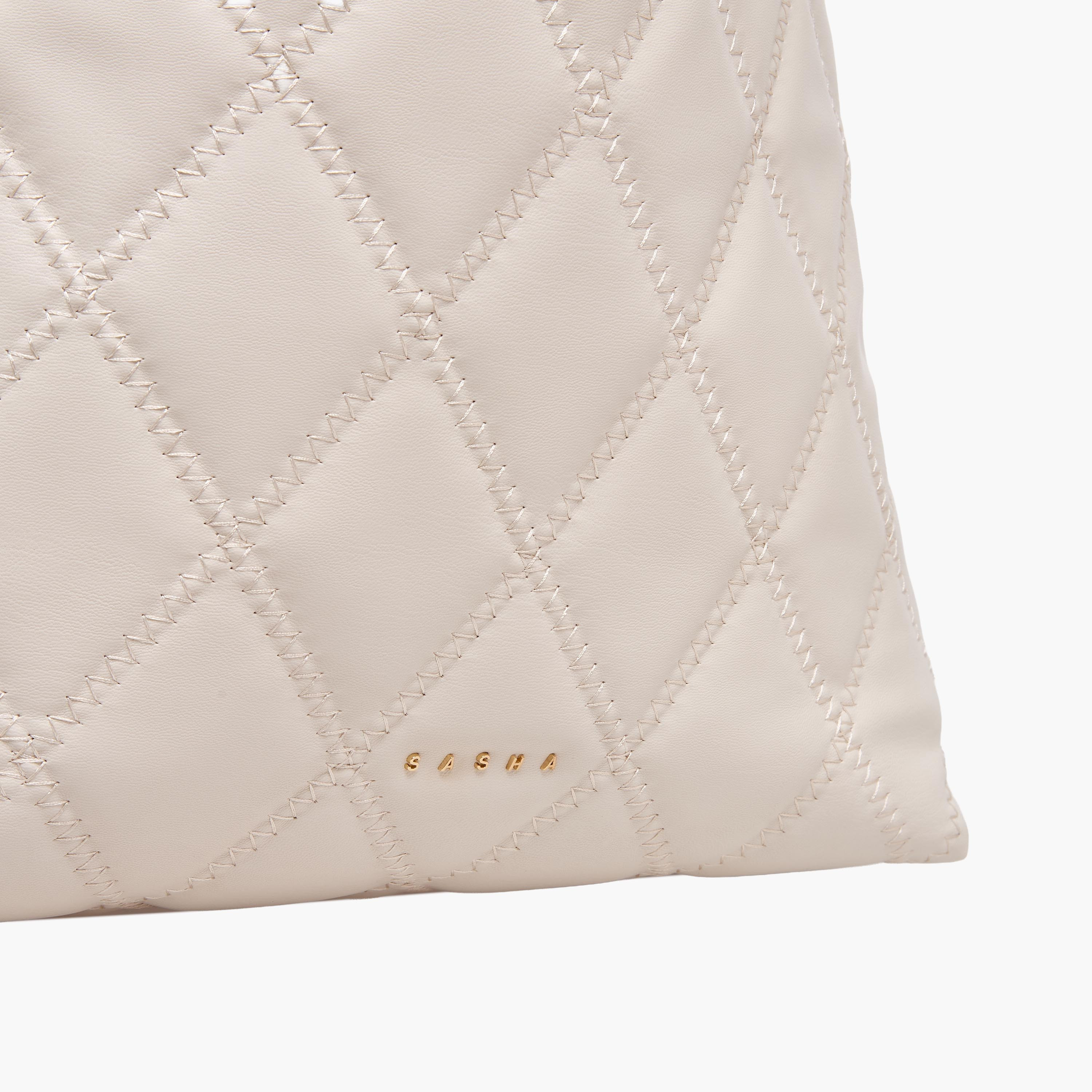 شنطة توتي مبطنة بزر إغلاق من ساشا-women-bagsandwallets-handbags-image-4