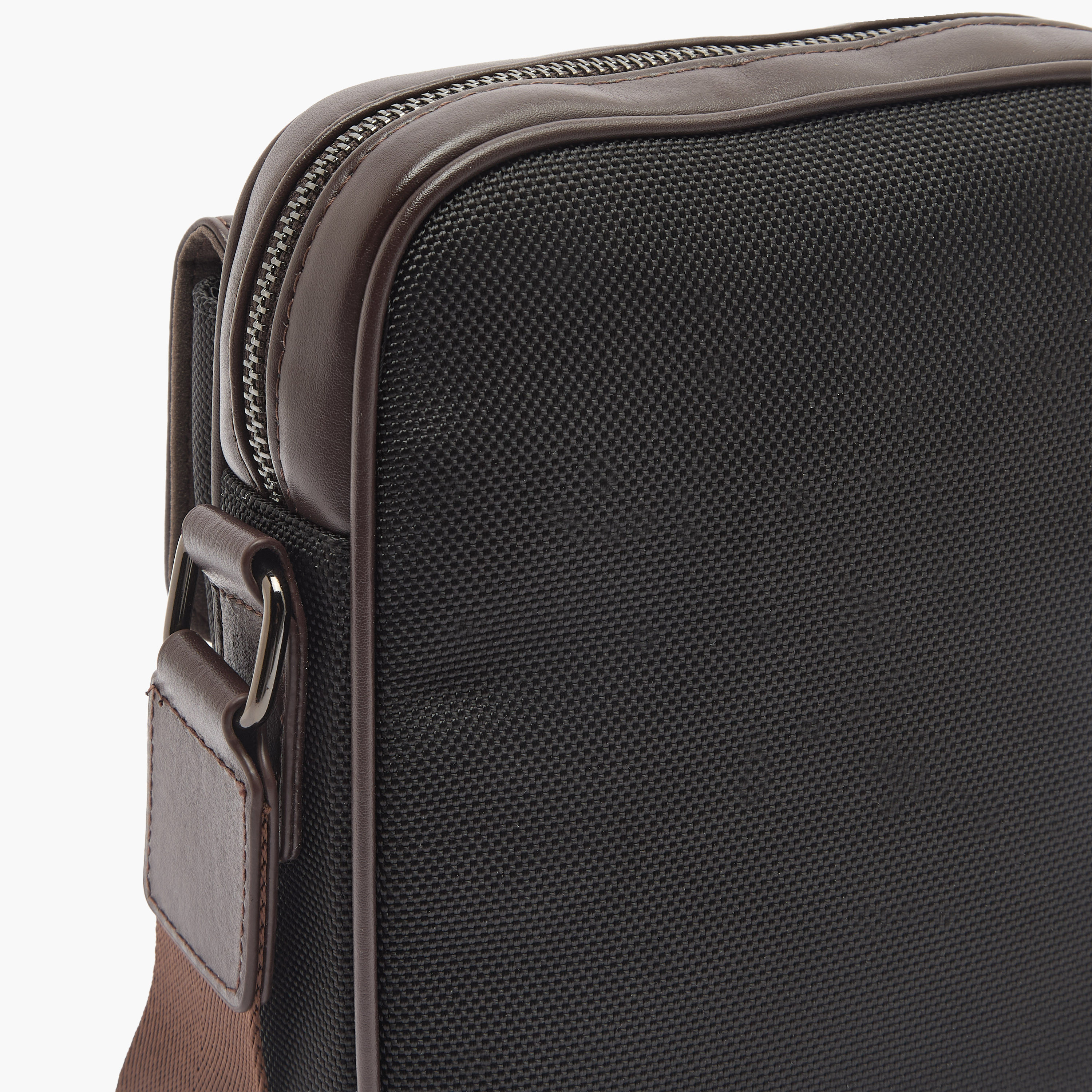 Duchini Men Adjustable Strap Crossbody Bag-travel-accessories-image-5