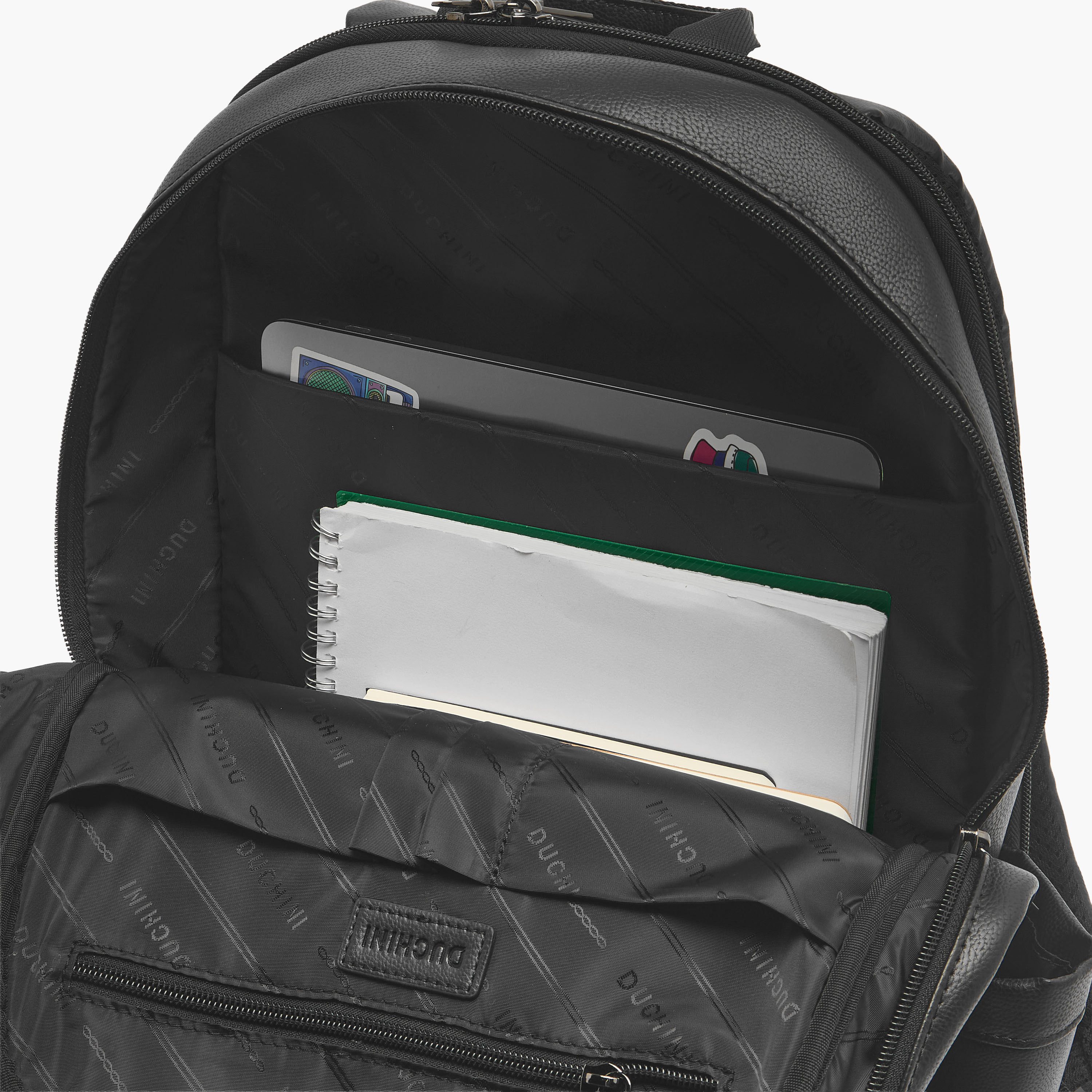 شنطة ظهر للرجال بأحزمة كتف مبطنة من دوتشيني-men-bags-image-7