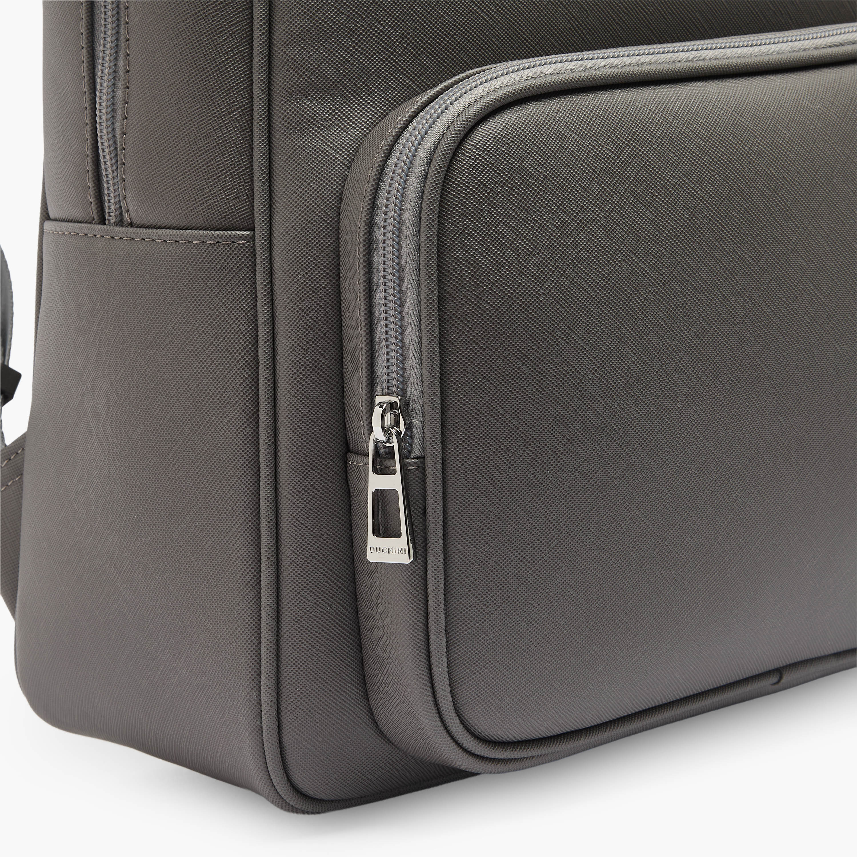 شنطة ظهر للرجال بحزام كتف مبطن من دوتشيني-men-bags-image-5
